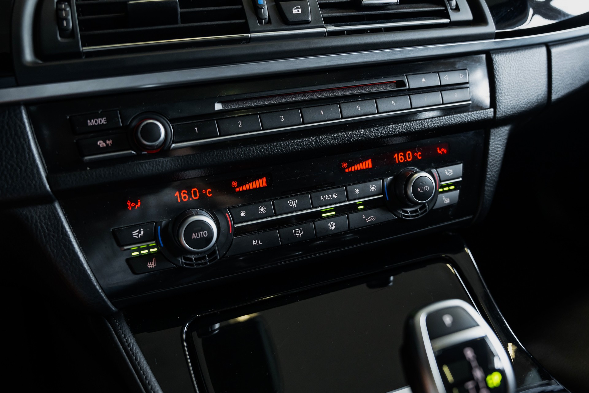 BMW 535i xDrive Touring Steptronic M-Sportpaket-image-24