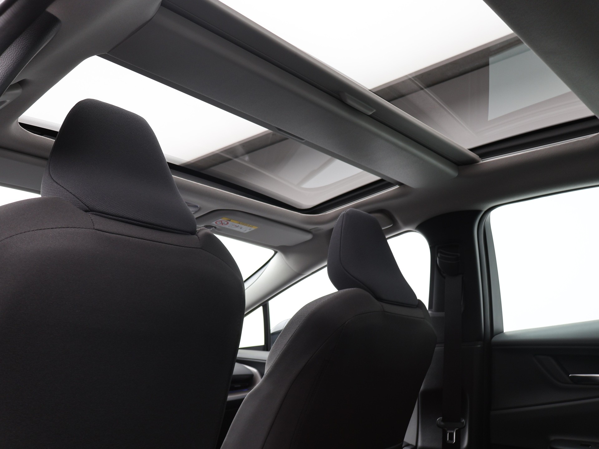 TOYOTA Prius 2.0 Plug-In-Hybrid Style / Jetzt Leasing ab 0.99% oder Cash-Prämie CHF 3'000.00-image-9