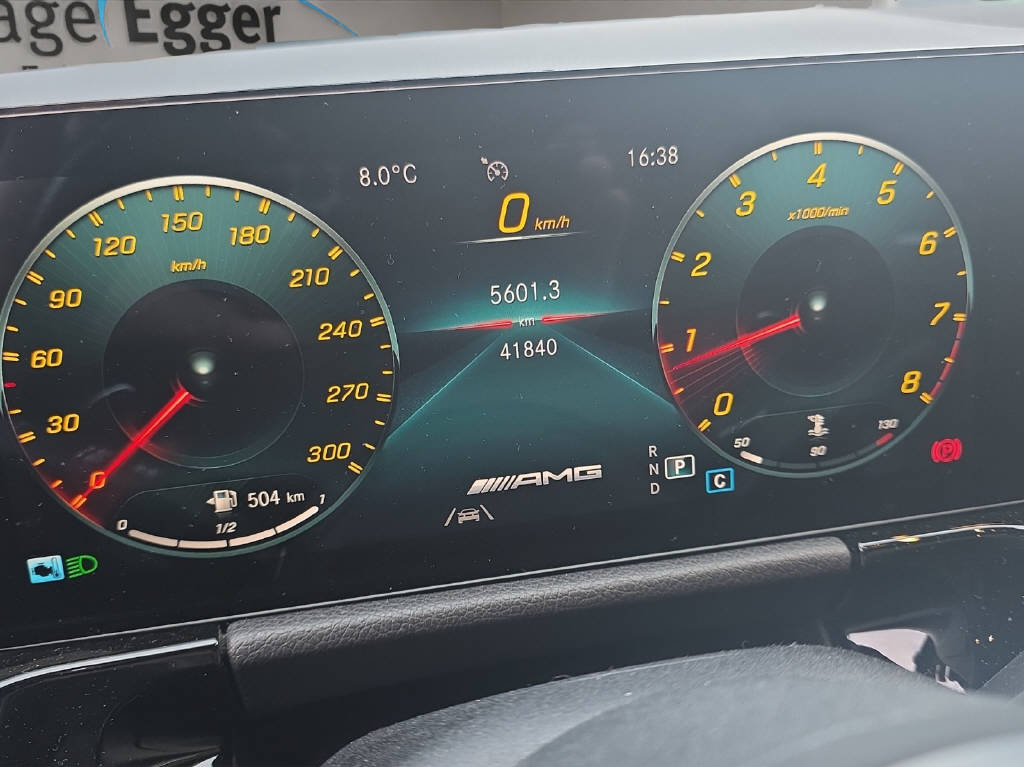 MERCEDES-BENZ GLA 45 S AMG 4matic+-image-10