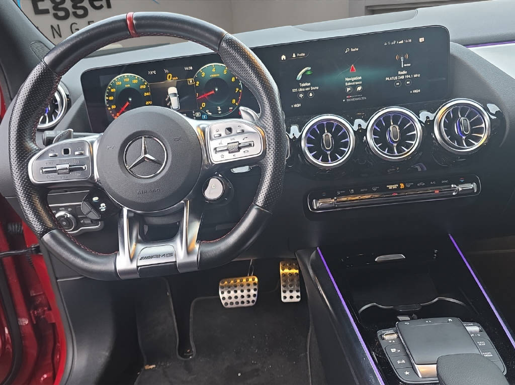MERCEDES-BENZ GLA 45 S AMG 4matic+-image-12
