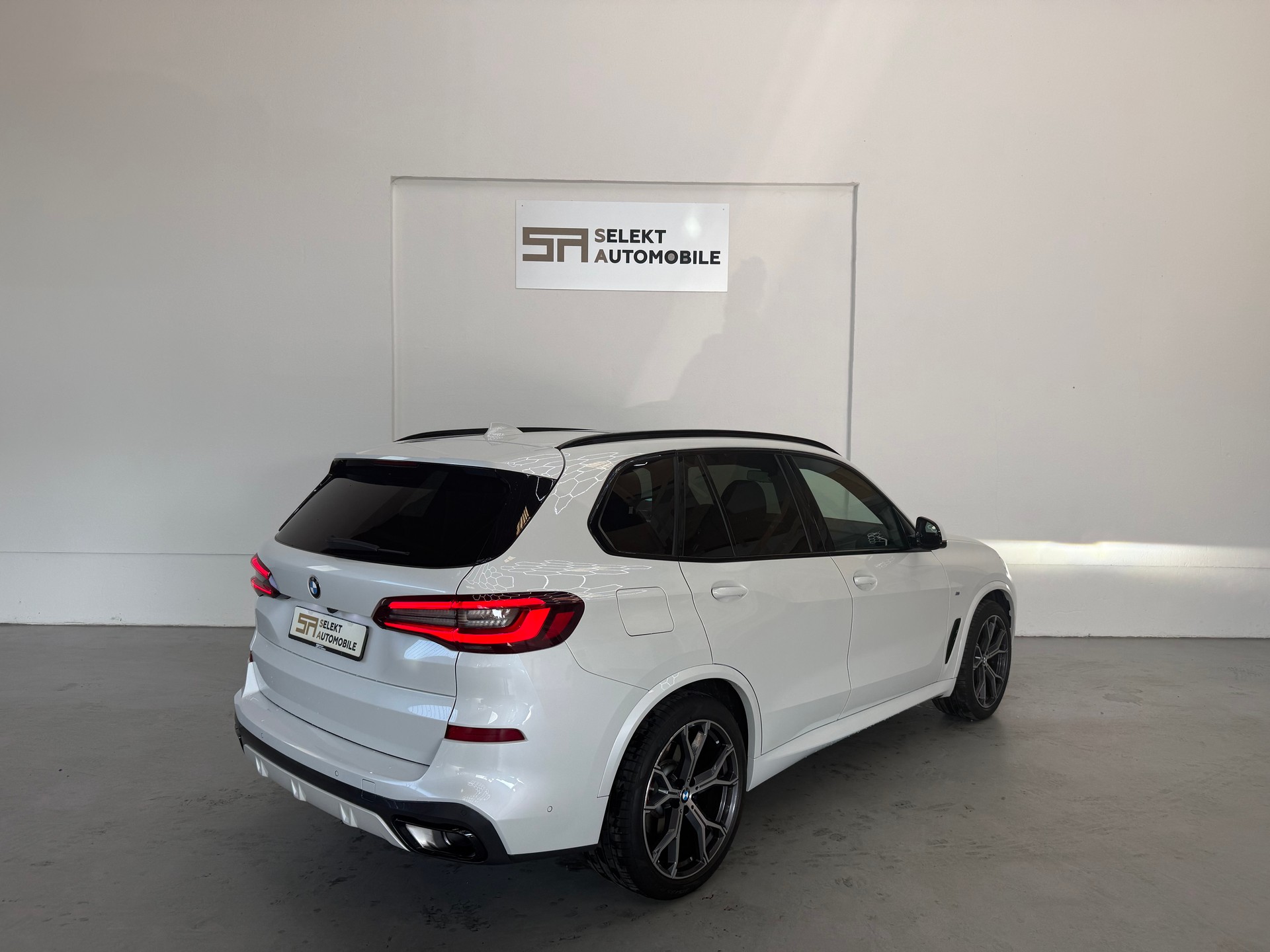 BMW X5 xDrive 48V 30d M Sport Steptronic-image-5