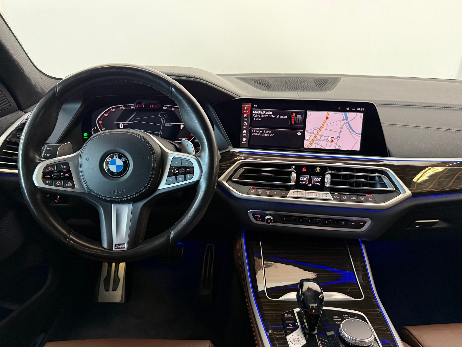 BMW X5 xDrive 48V 30d M Sport Steptronic-image-17