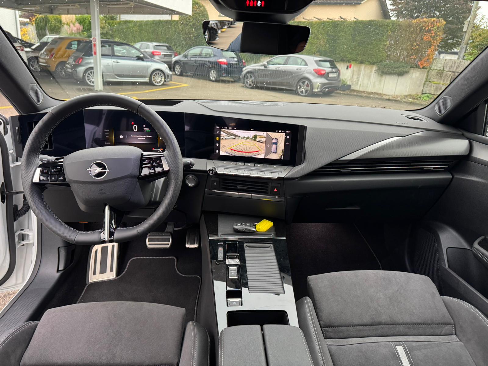 OPEL Astra Sports Tourer 1.6 PHEV Turbo GSe-image-8