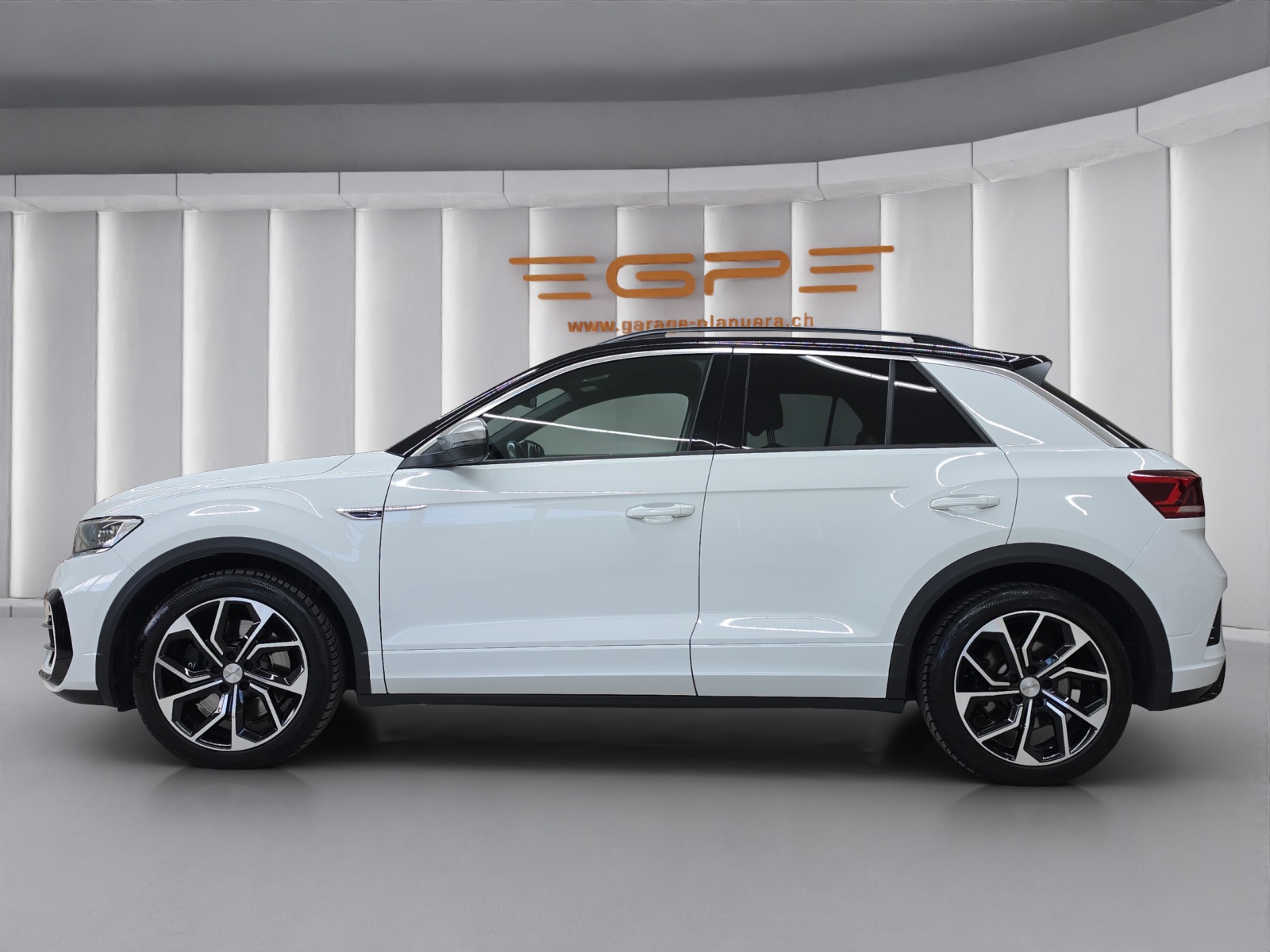 VW T-Roc 2.0 TSI R DSG 4motion-showroom-element-3