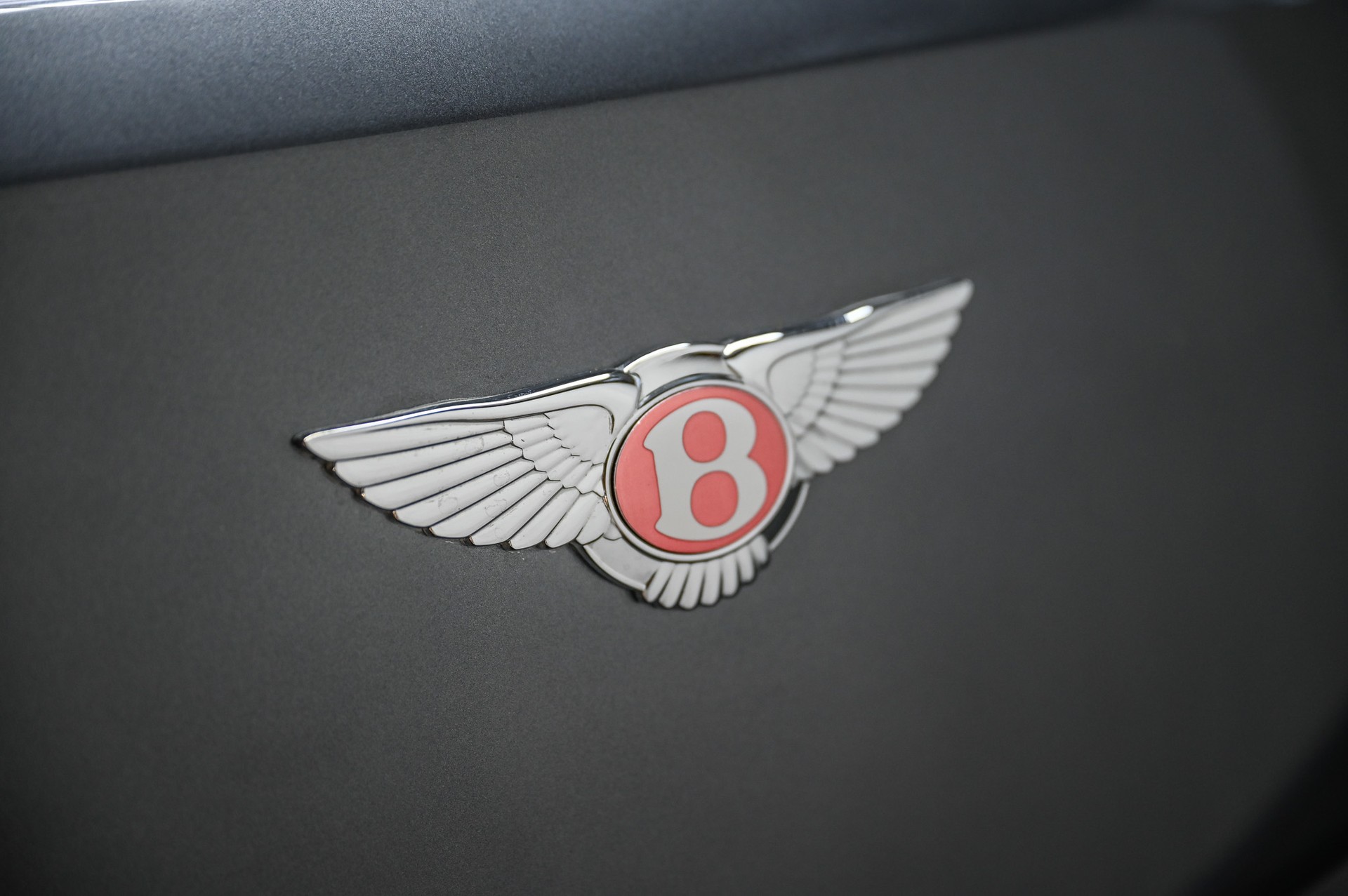 BENTLEY Continental GT 4.0 V8-image-14