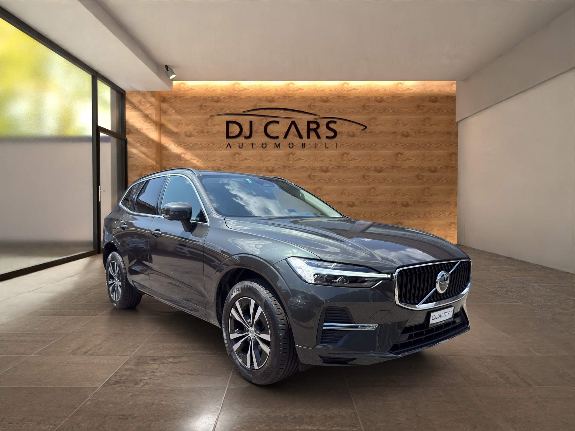 VOLVO XC60 B4 Diesel Mild Hybrid AWD Momentum Geartronic-image-2