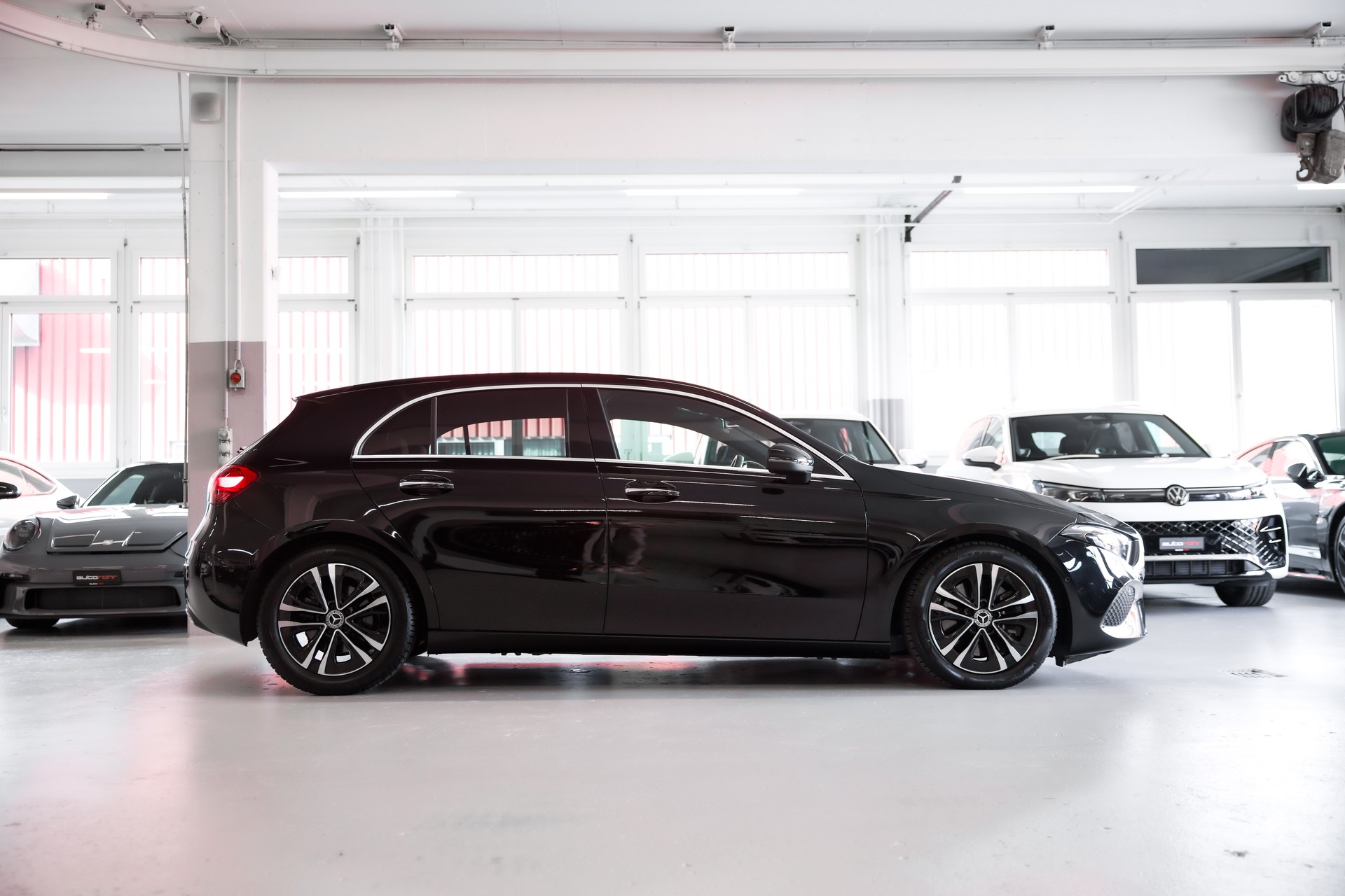 MERCEDES-BENZ A 250 Progressive 4matic-showroom-element-3