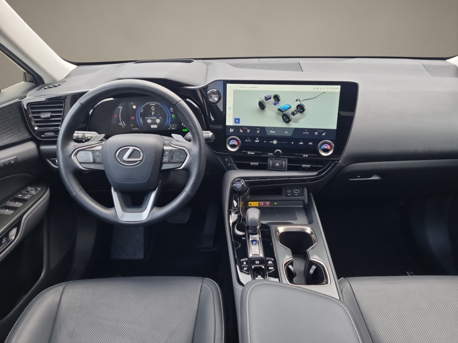 LEXUS NX 450h+ excellence AWD-image-13