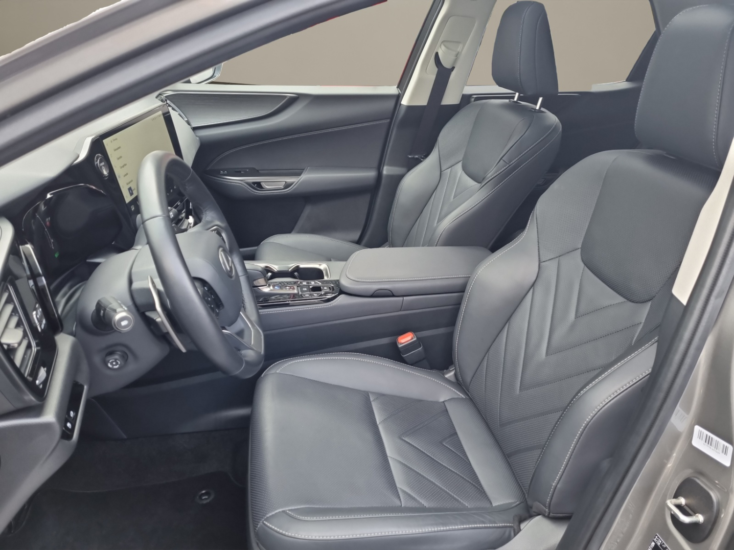 LEXUS NX 450h+ excellence AWD-image-8