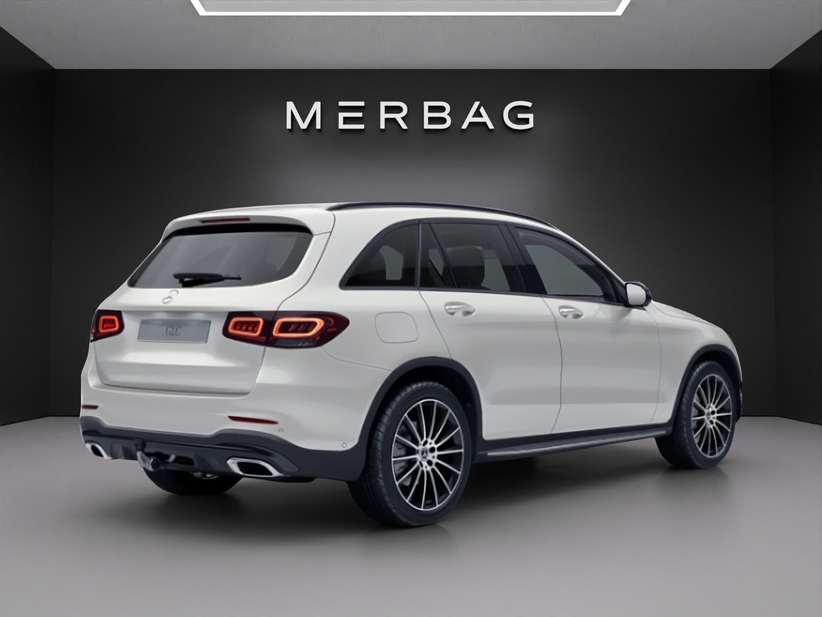 MERCEDES-BENZ GLC 300 d AMG Line 4Matic 9G-Tronic-image-5