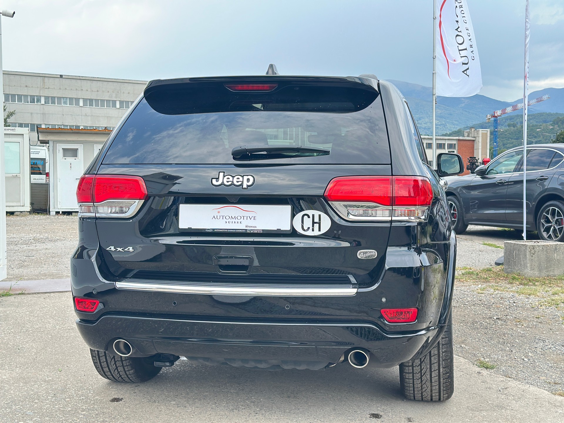 JEEP Grand Cherokee 3.0 CRD Overland Automatic-image-3
