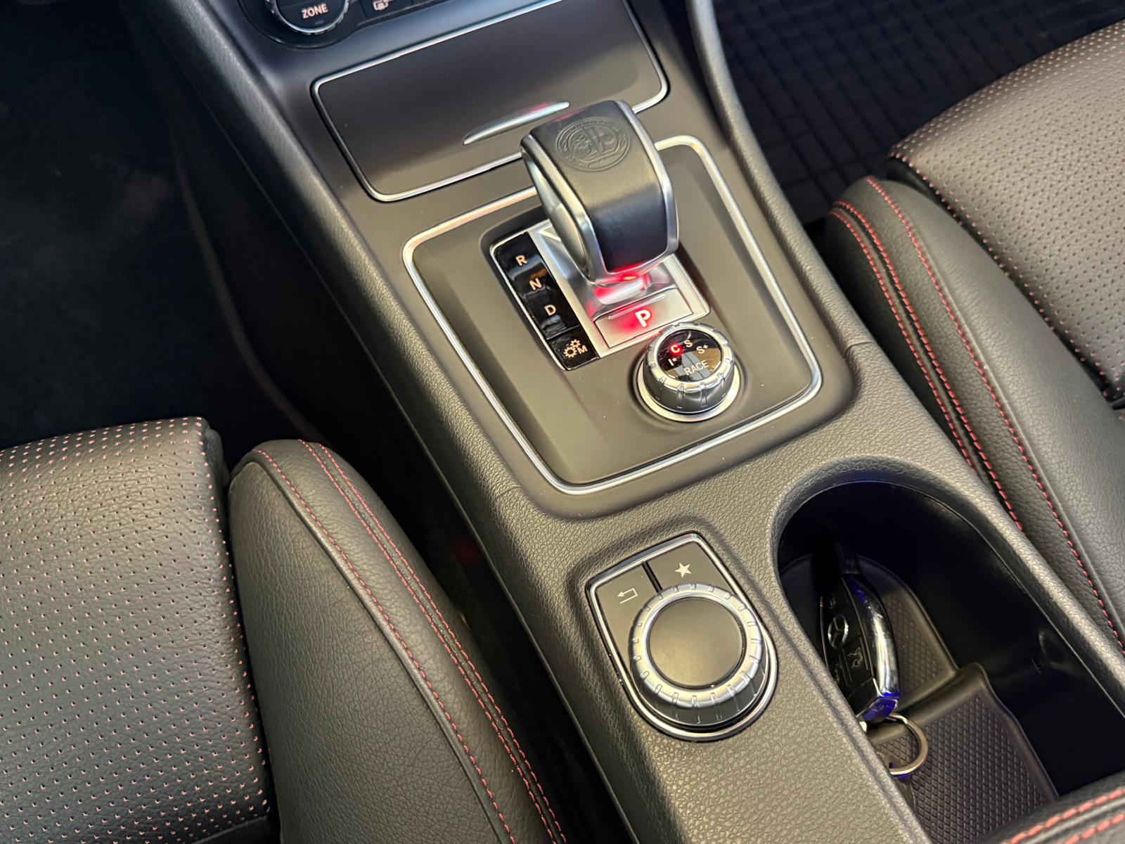 MERCEDES-BENZ GLA 45 AMG 4Matic 7G-DCT-image-24