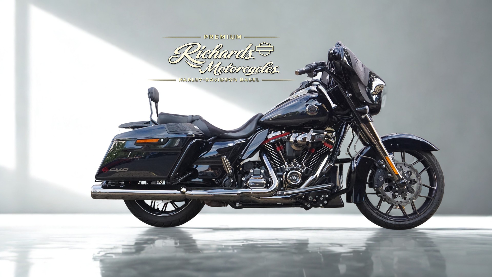 HARLEY-DAVIDSON FLHXSE Street Glide CVO 117-image-0