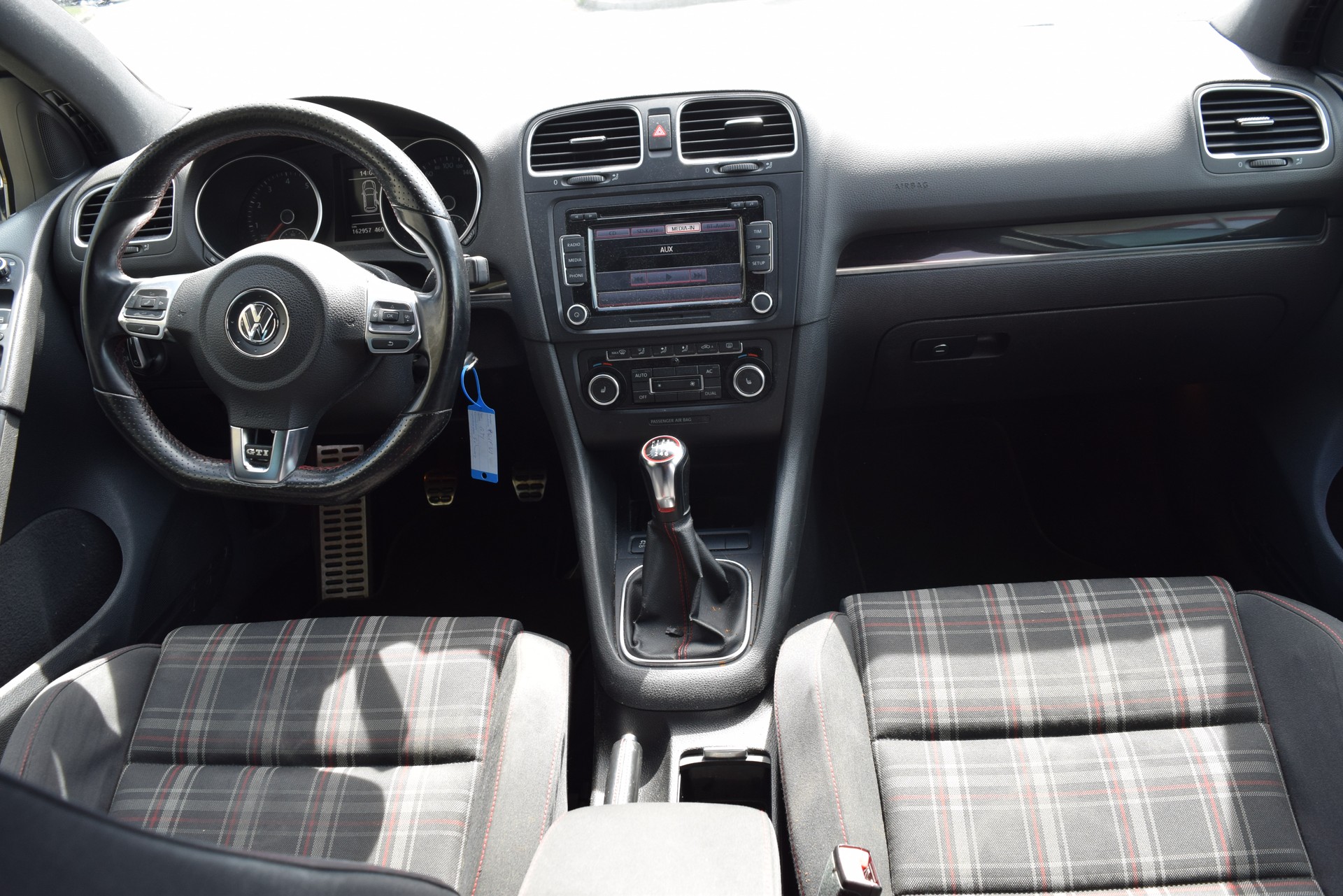 VW Golf 2.0 TSI GTI Edition-image-11
