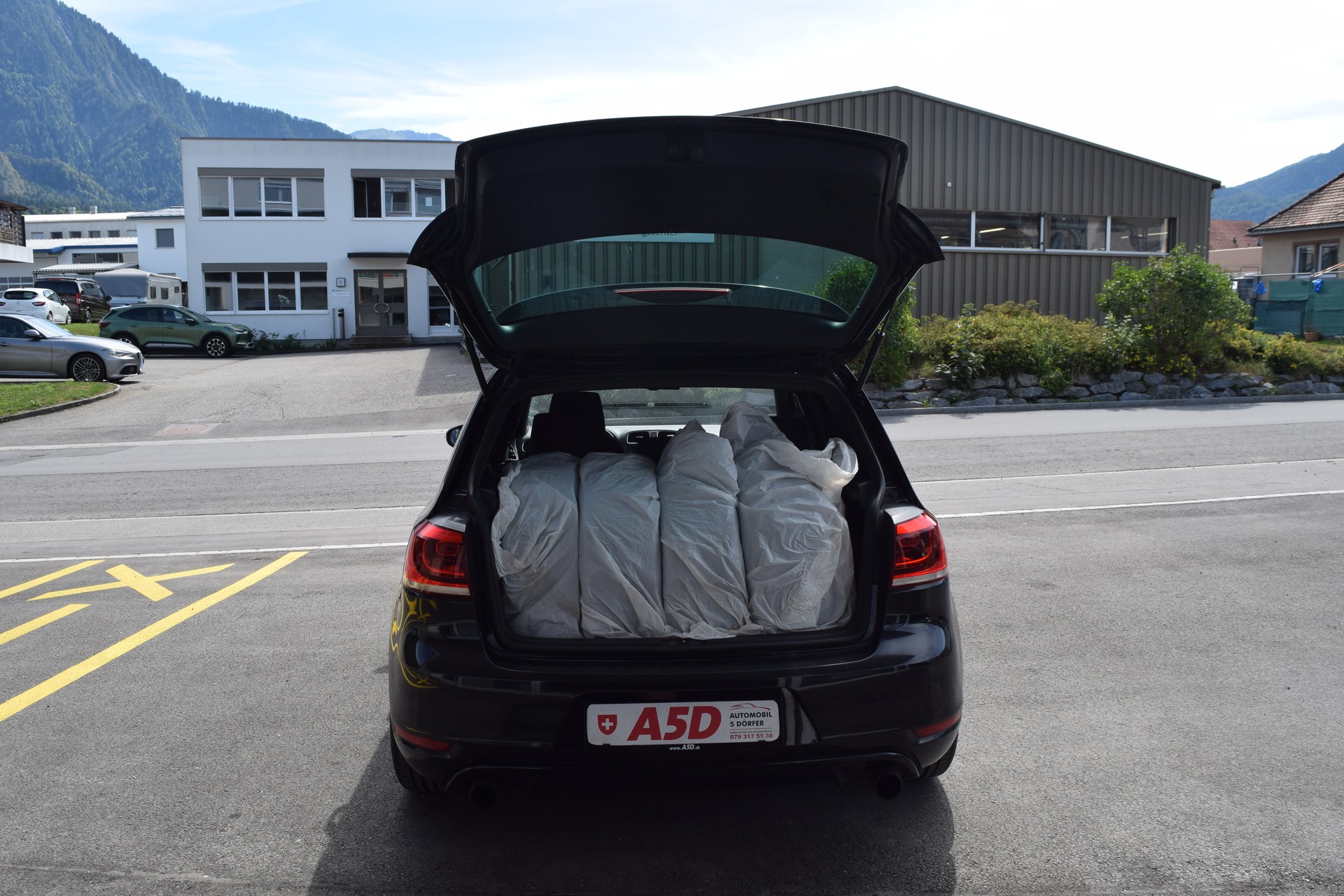 VW Golf 2.0 TSI GTI Edition-image-6