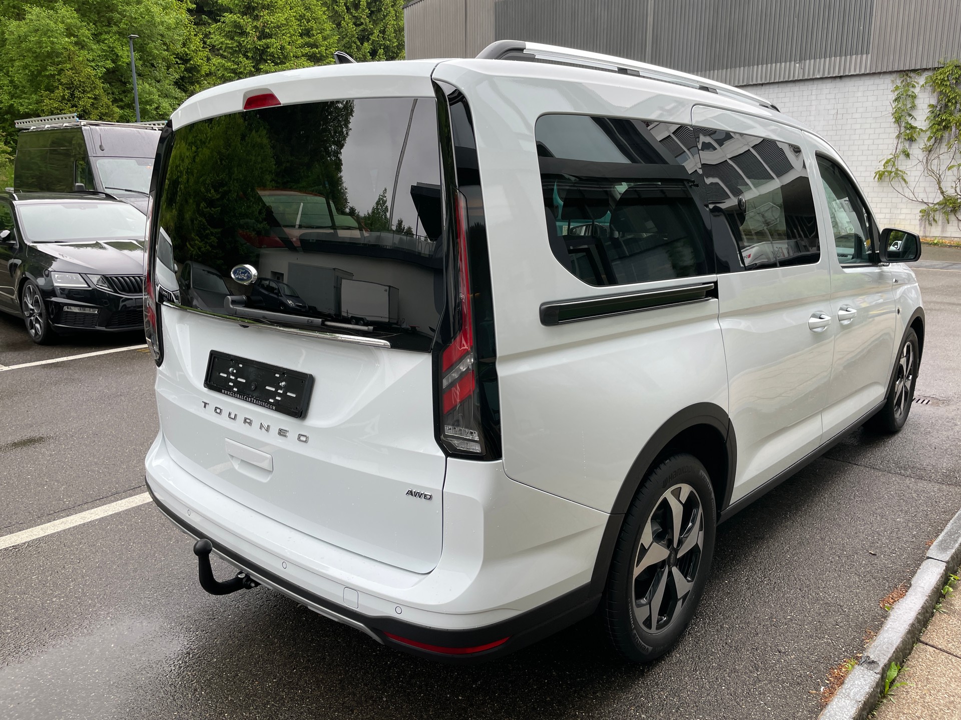 FORD Grand Tourneo Connect 2.0 EcoBlue AWD Active 7-Sitzer-showroom-element-3