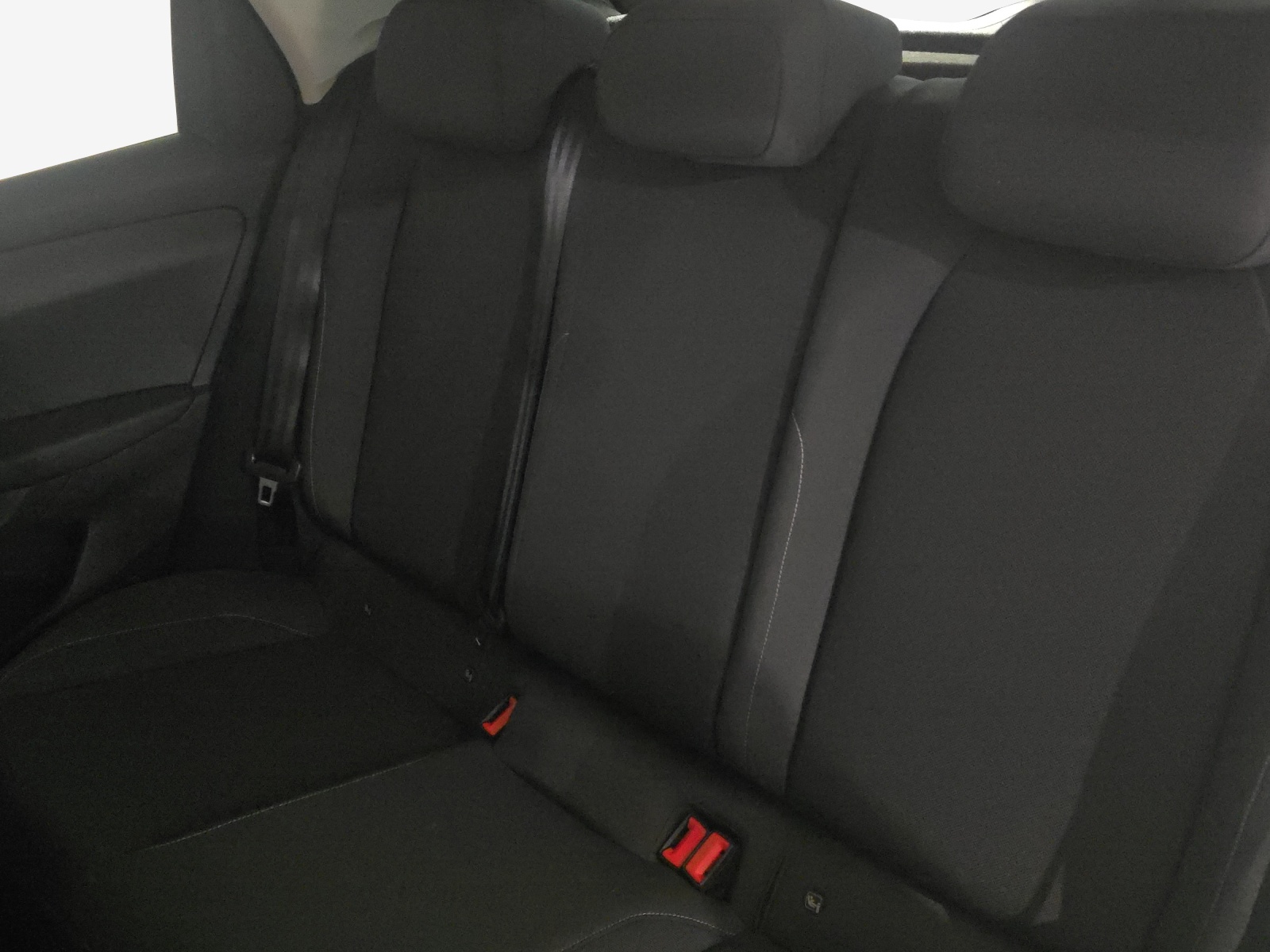 VW ID.Polo 52 kWh Life Edition One-image-11