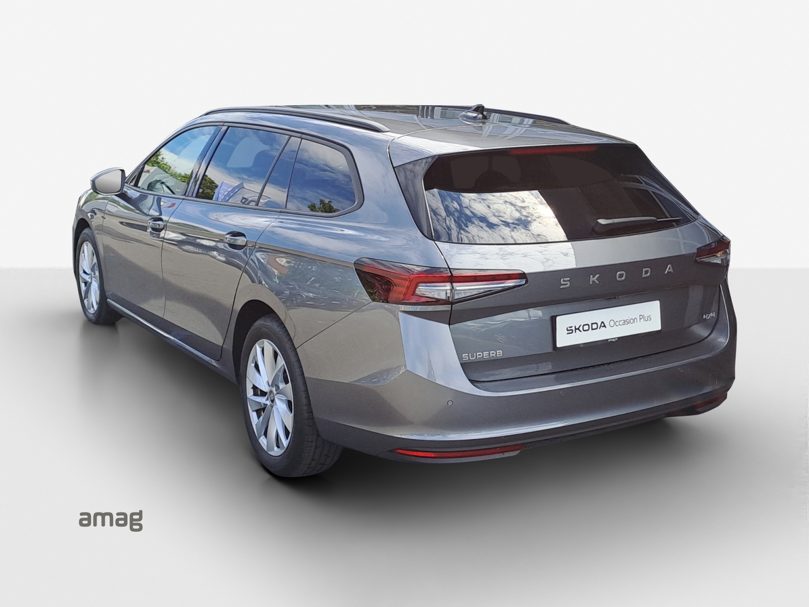 SKODA Superb Combi 2.0 TDi Selection 4x4 DSG-showroom-element-2