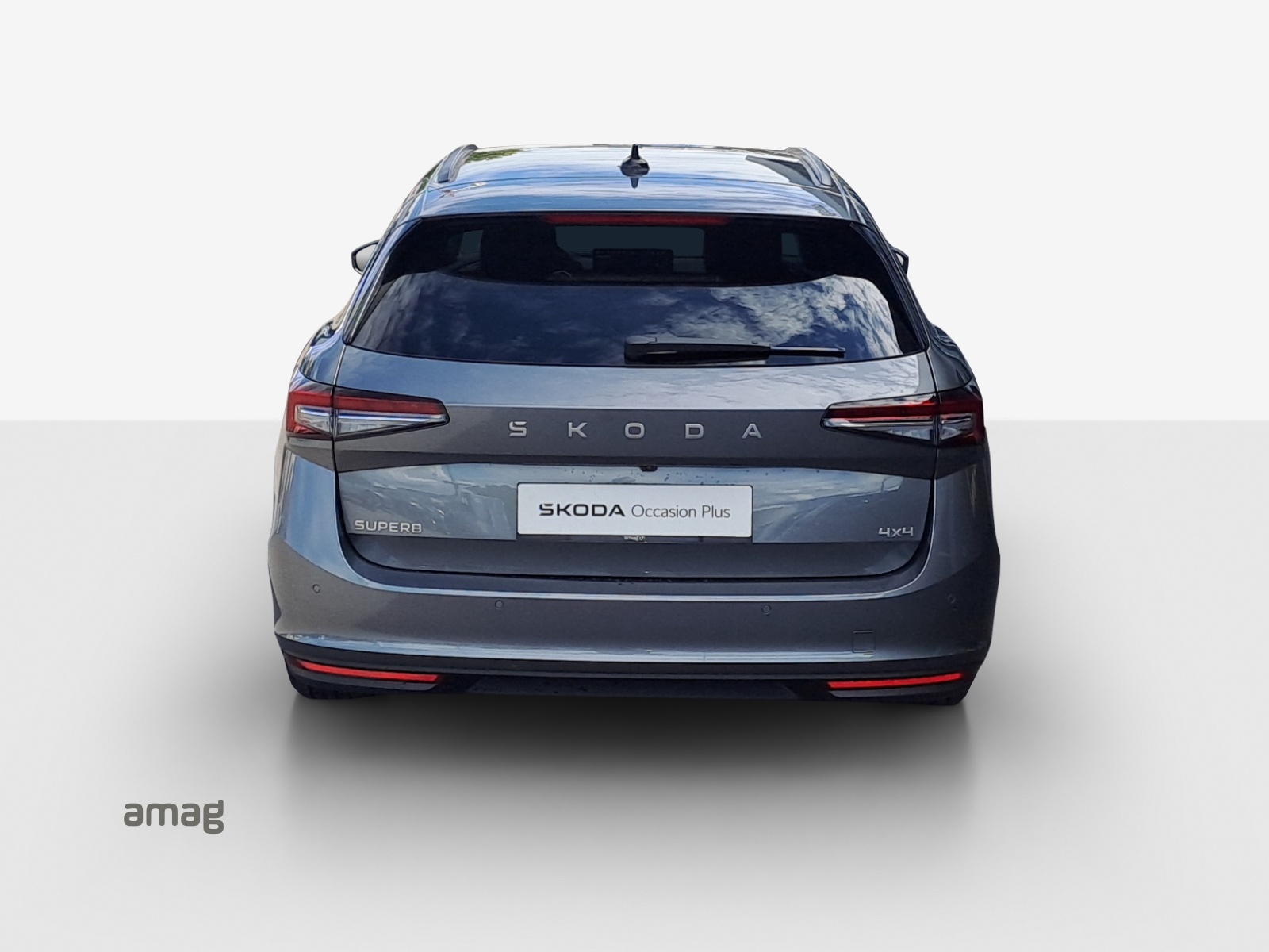 SKODA Superb Combi 2.0 TDi Selection 4x4 DSG-showroom-element-3