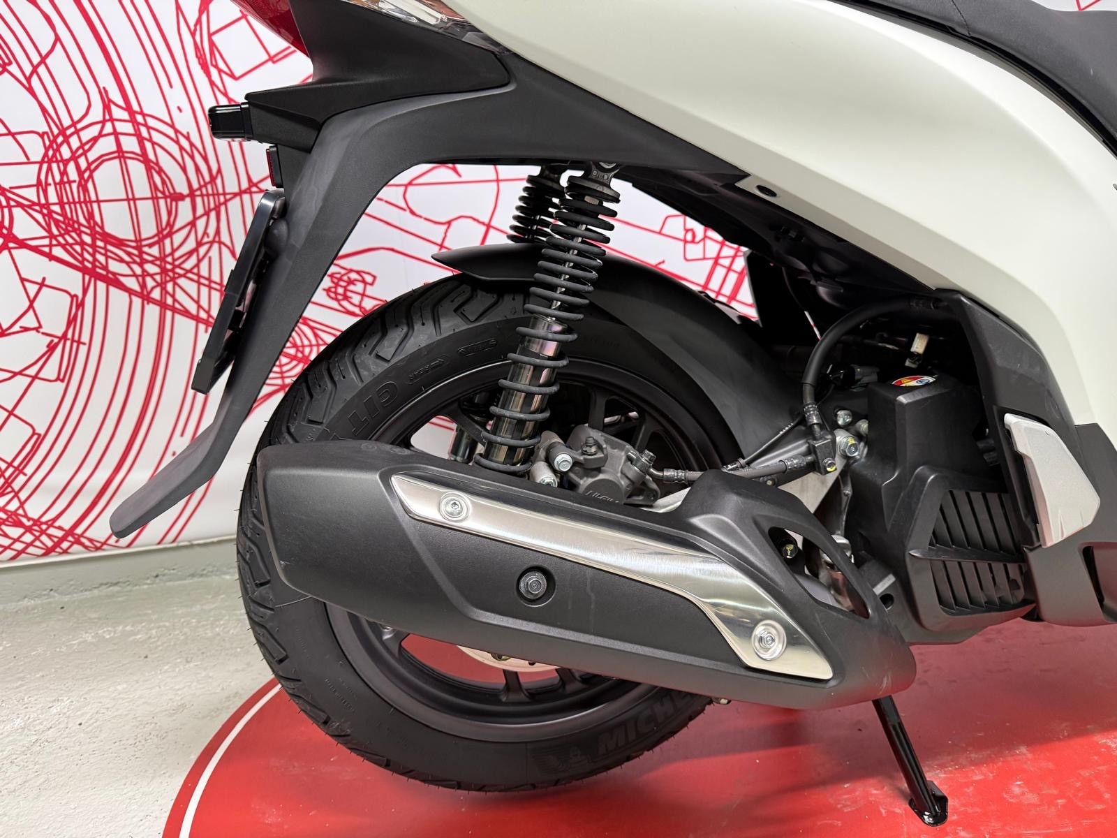 HONDA SH 125 i-image-1