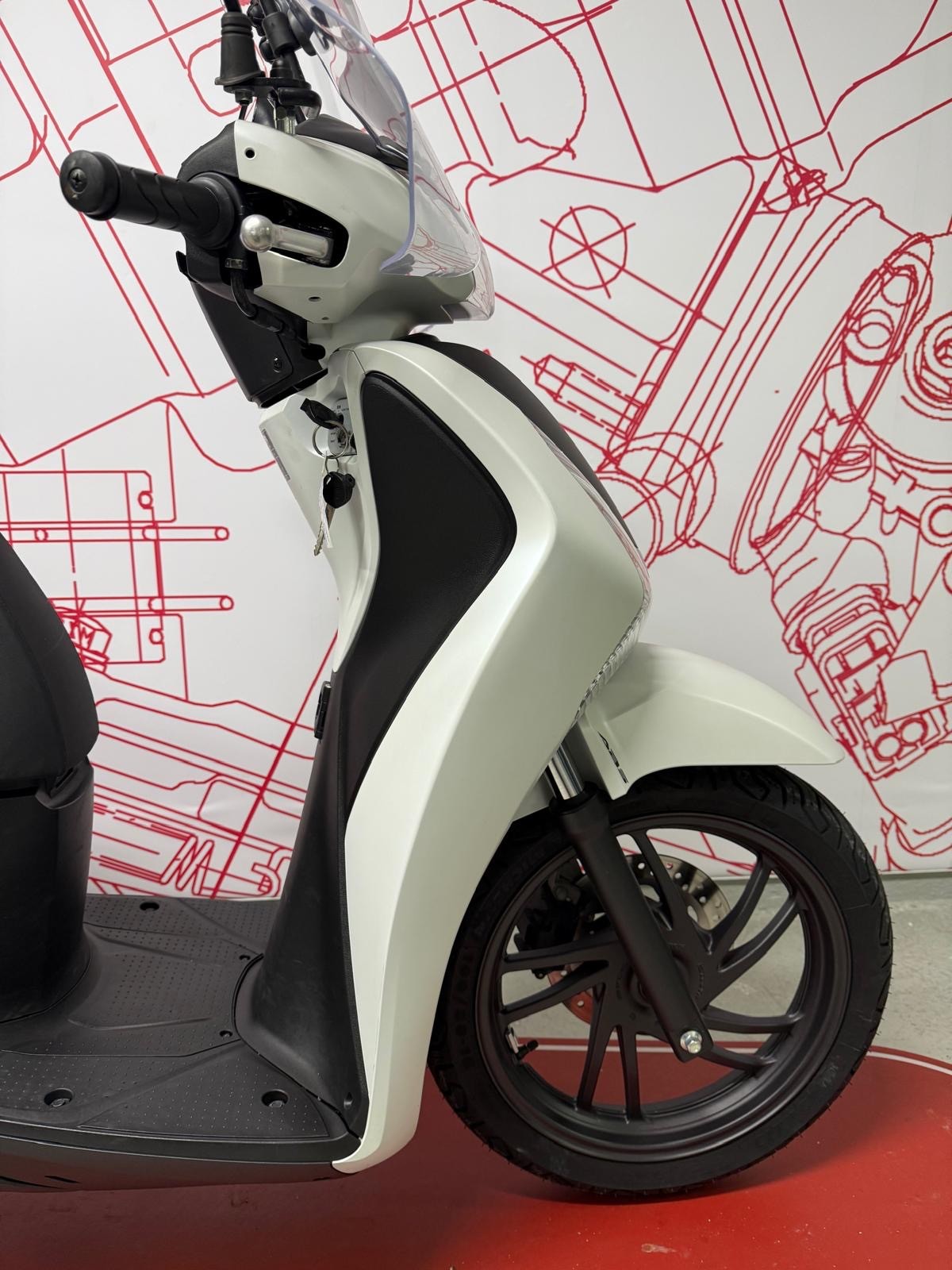 HONDA SH 125 i-image-9
