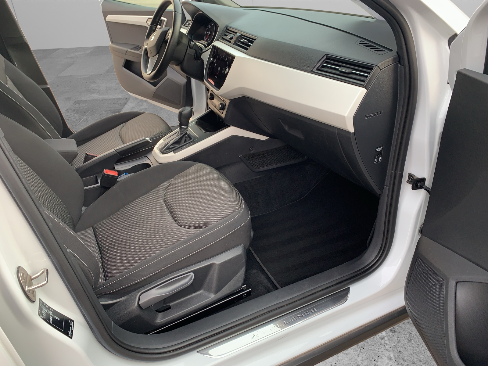 SEAT Arona 1.6 TDI CR Swiss Mocean DSG-image-15
