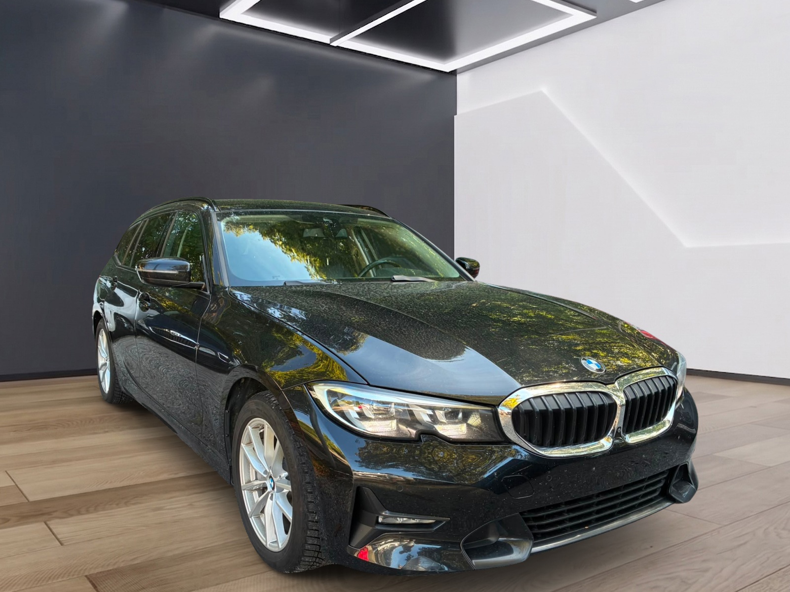 BMW 330d xDrive Touring Steptronic Sport Line-showroom-element-2