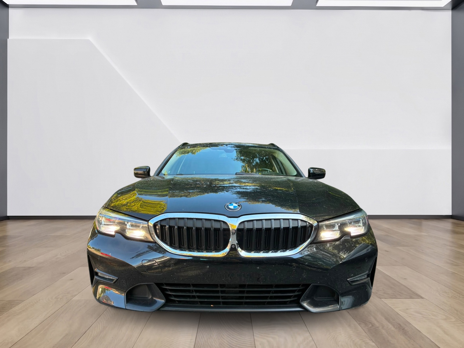 BMW 330d xDrive Touring Steptronic Sport Line-showroom-element-1