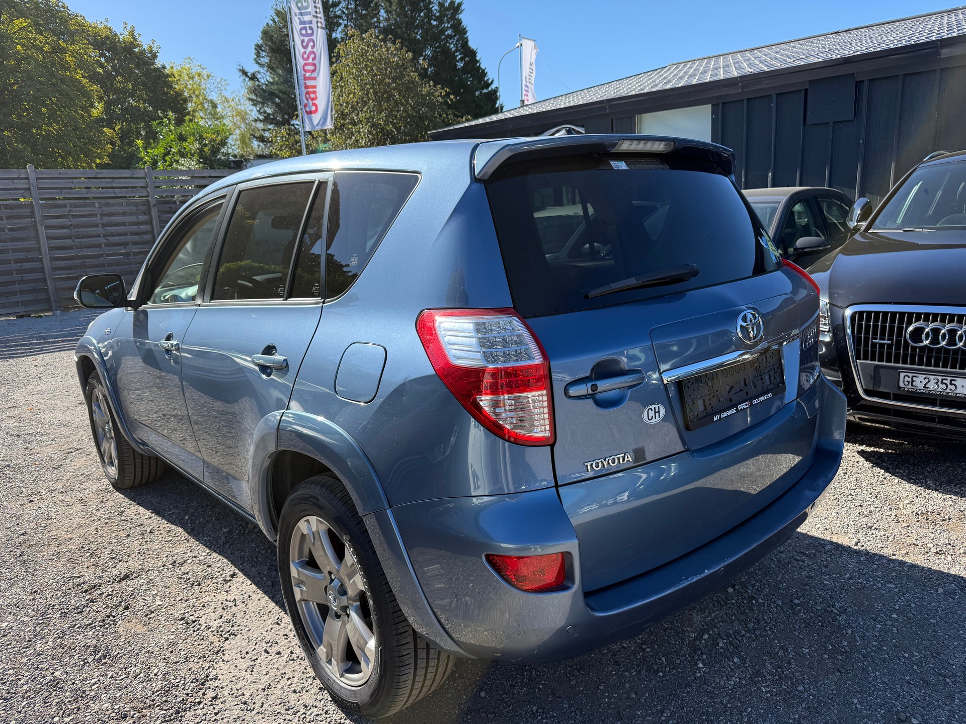 TOYOTA RAV-4 2.2D-CAT Linea Sol Premium AT-showroom-element-3