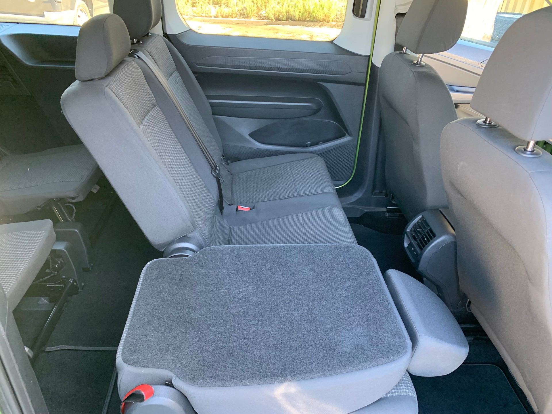 VW Caddy Maxi 2.0 TDI Liberty 4Motion-image-14