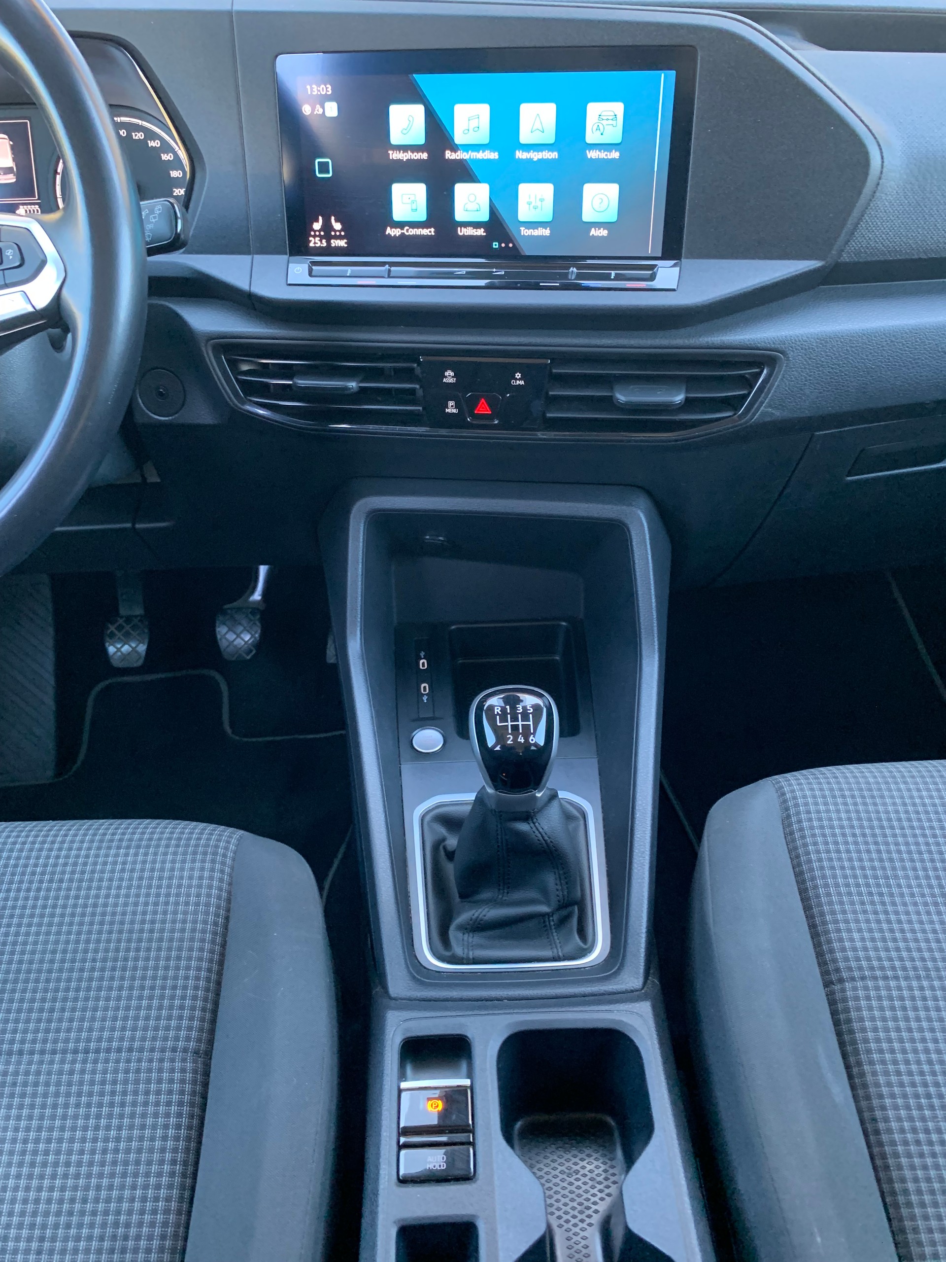 VW Caddy Maxi 2.0 TDI Liberty 4Motion-image-22
