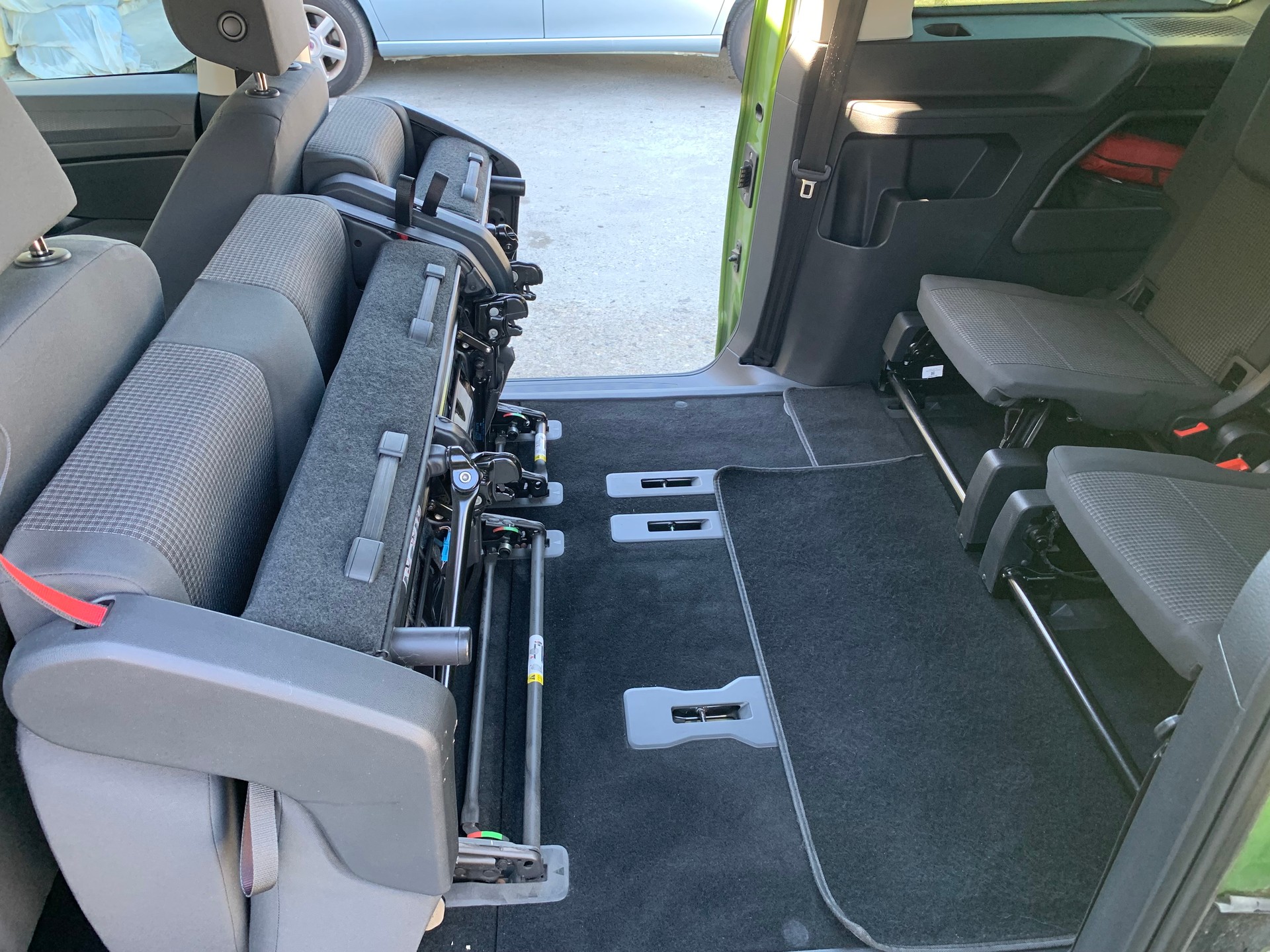 VW Caddy Maxi 2.0 TDI Liberty 4Motion-image-16