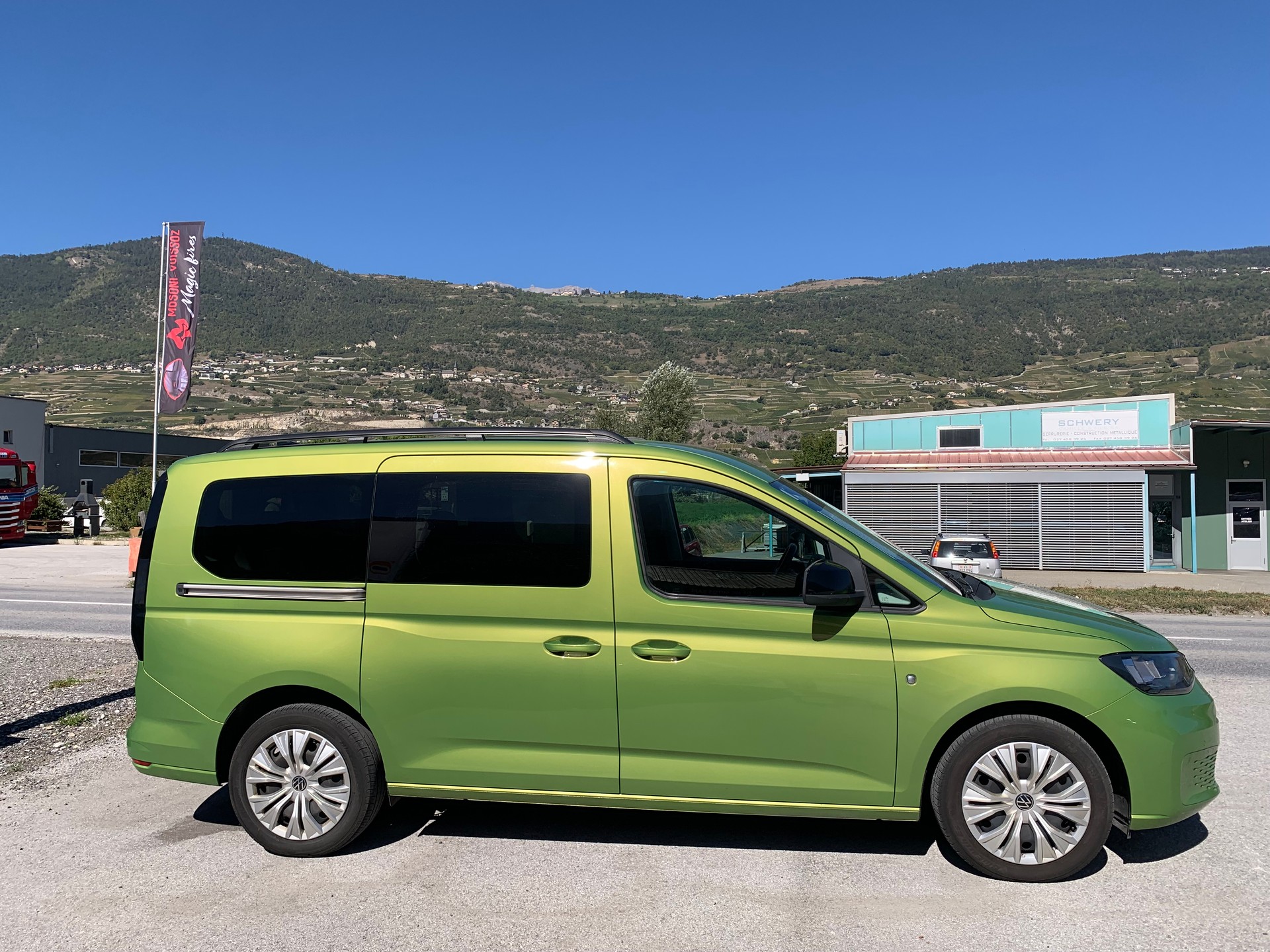 VW Caddy Maxi 2.0 TDI Liberty 4Motion-showroom-element-3