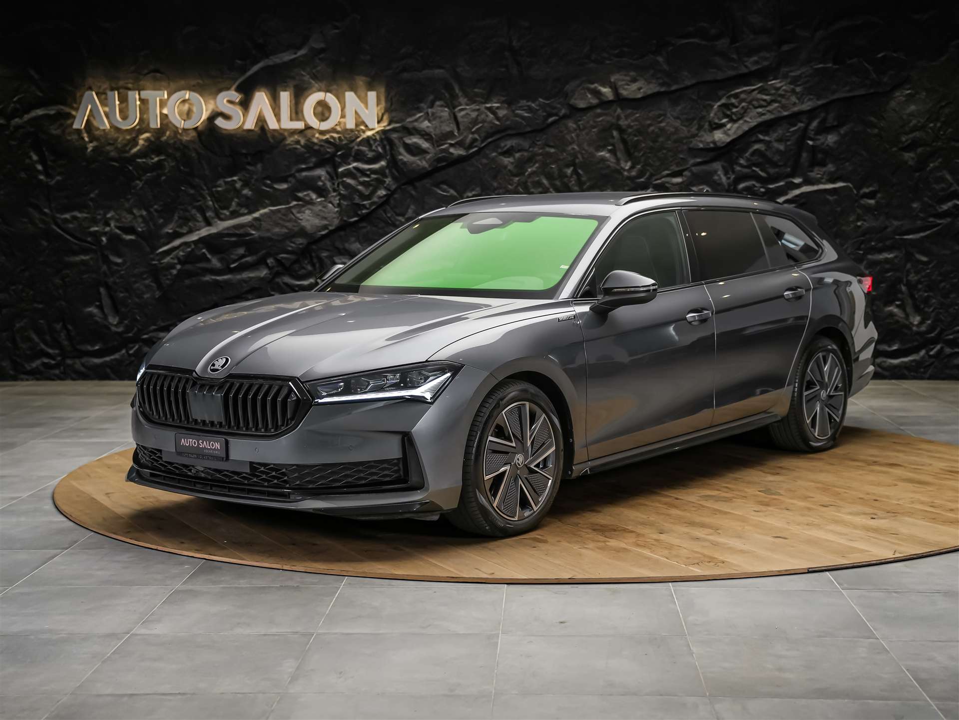 SKODA Superb Combi 2.0 TDi Sportline 4x4 DSG *Facelift*Werksgarantie*Massage*-showroom-element-1