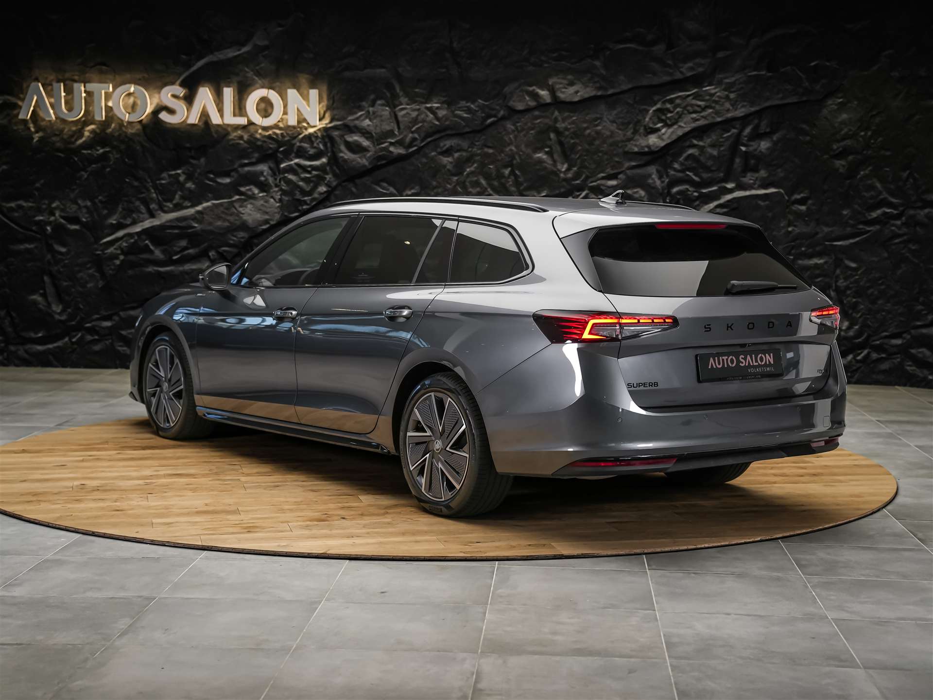 SKODA Superb Combi 2.0 TDi Sportline 4x4 DSG *Facelift*Werksgarantie*Massage*-showroom-element-3
