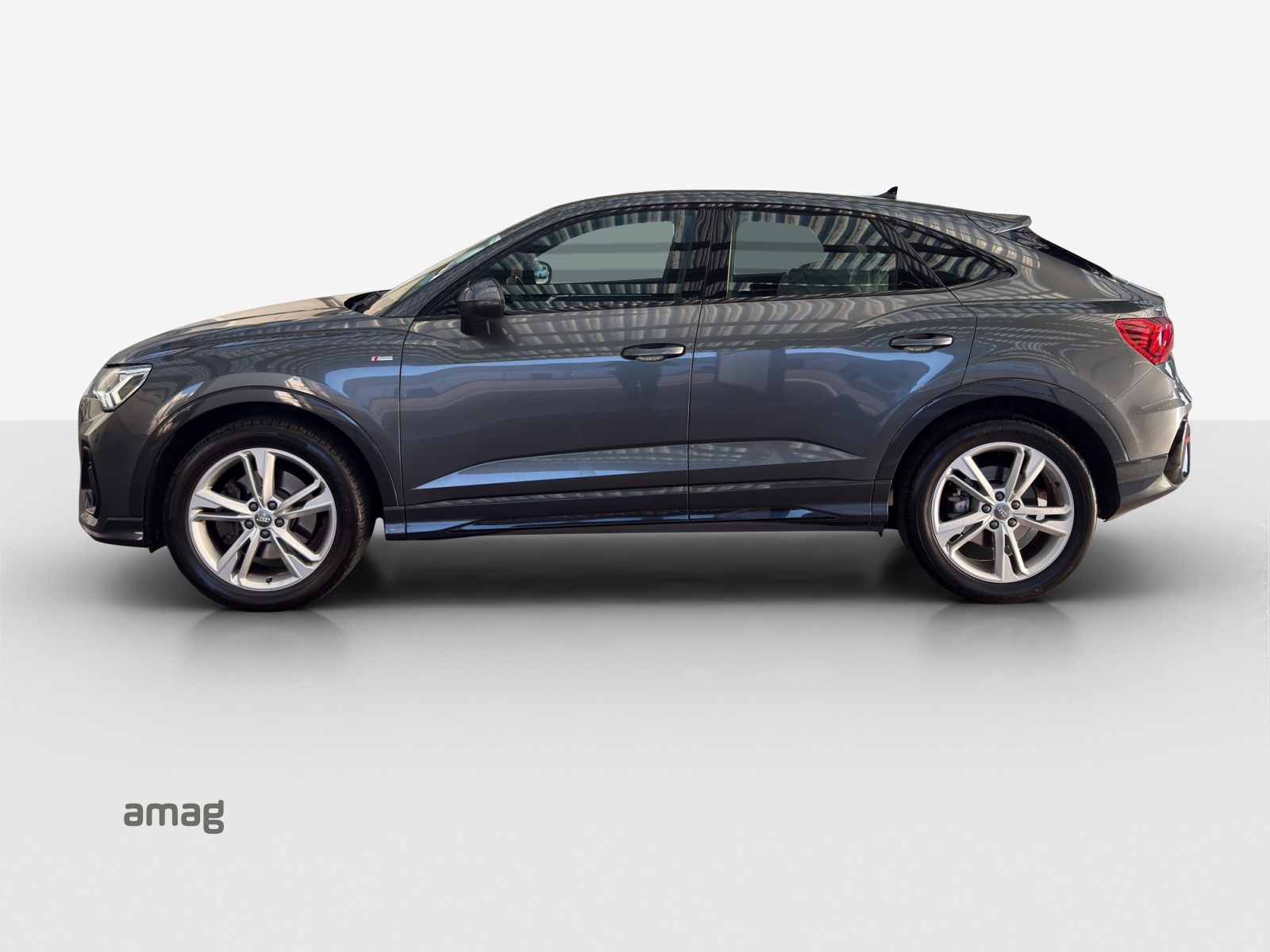 AUDI Q3 Sportback 45 TFSI S line quattro S-tronic-showroom-element-1
