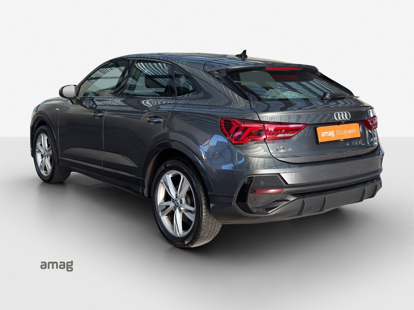 AUDI Q3 Sportback 45 TFSI S line quattro S-tronic-showroom-element-2