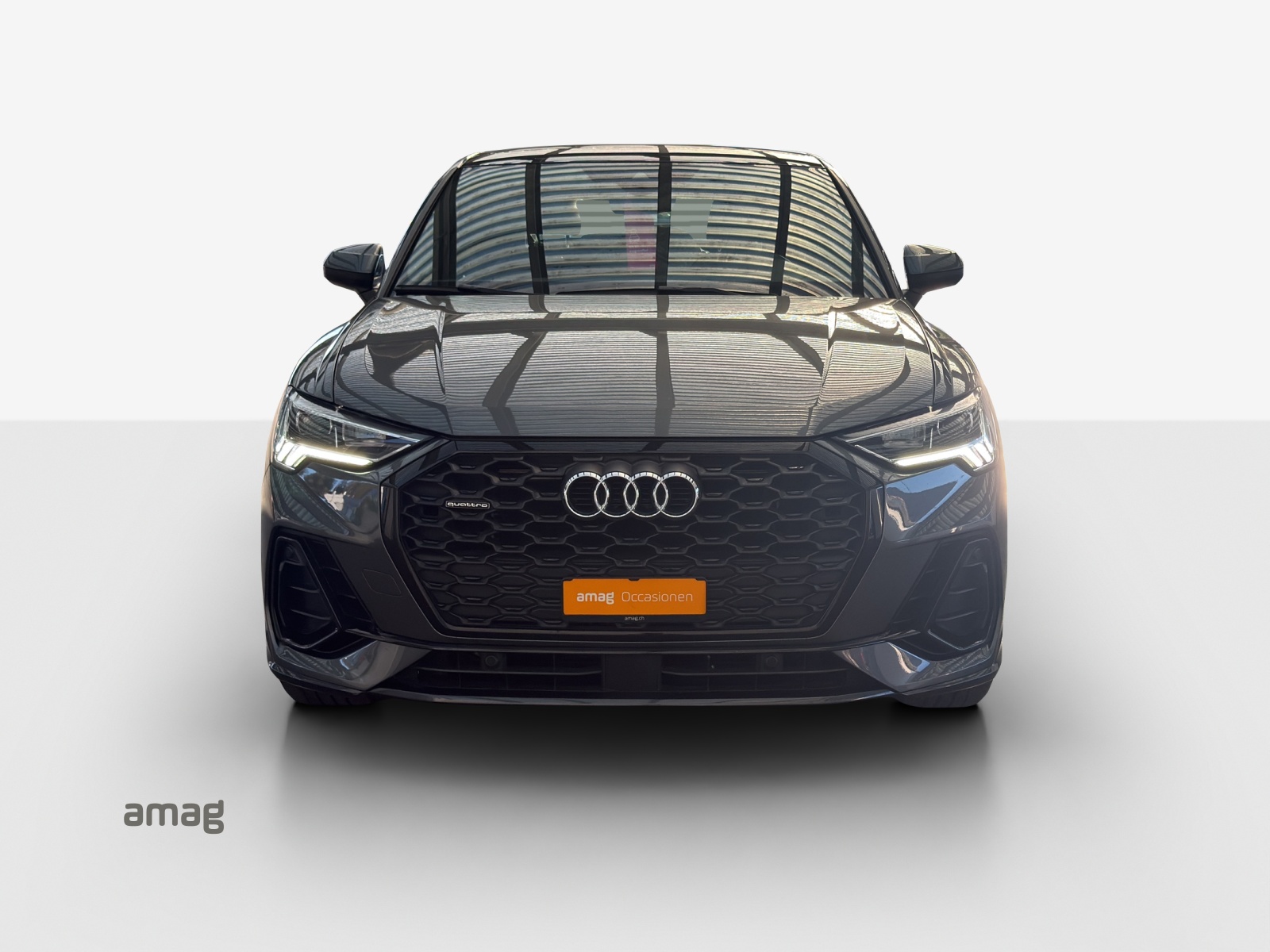AUDI Q3 Sportback 45 TFSI S line quattro S-tronic-image-6