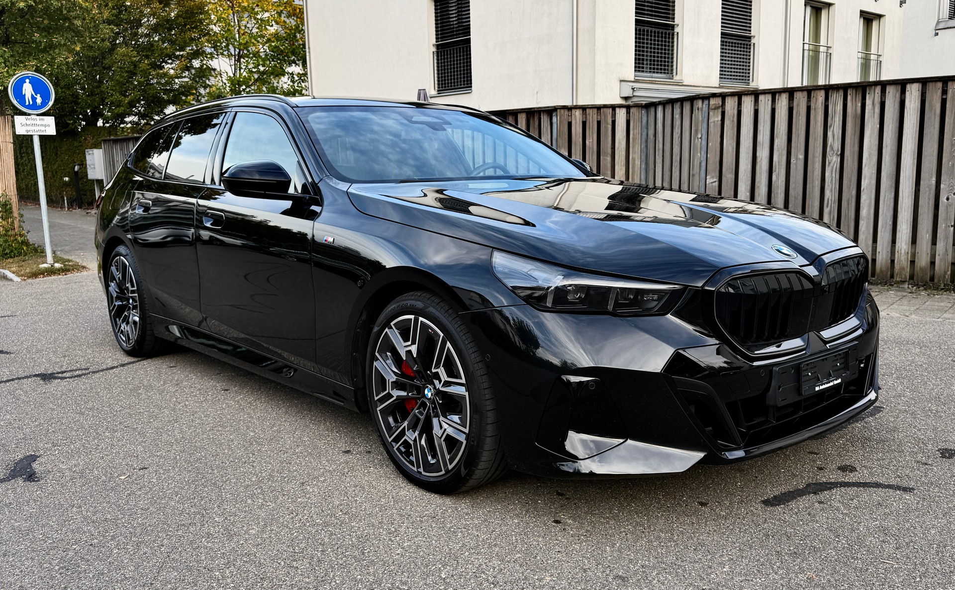 BMW 540d xDRIVE 48V TOURING M SPORT PRO STEPTRONIC*VOLLAUSSTATTUNG*M5 SPORTSITZE*EL. PANORAMADACH*EL. AHK*