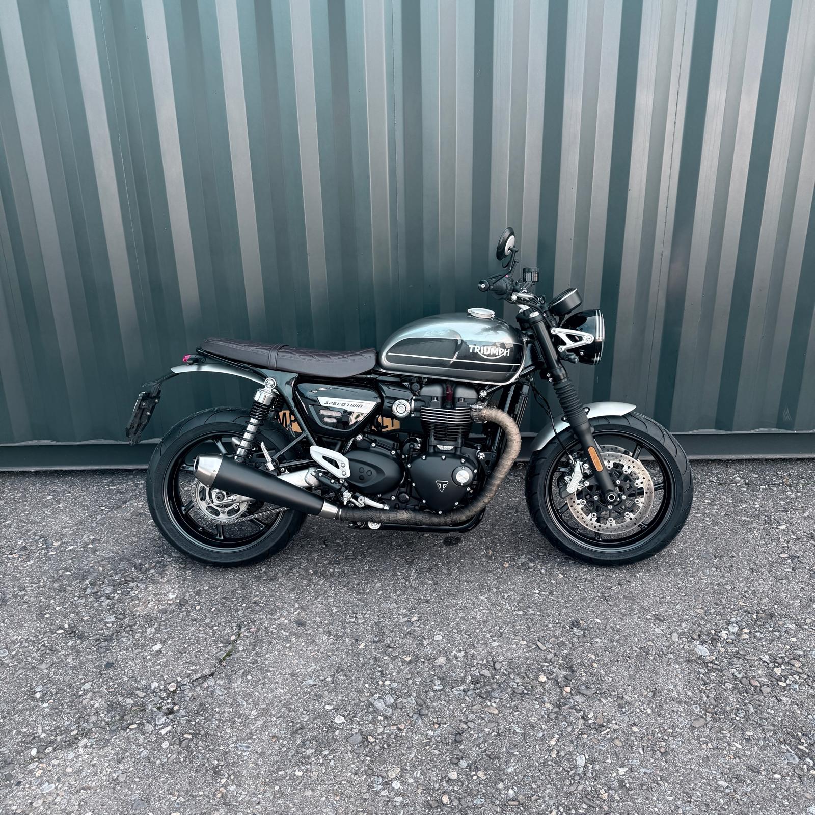 TRIUMPH Speed Twin 1200-image-8