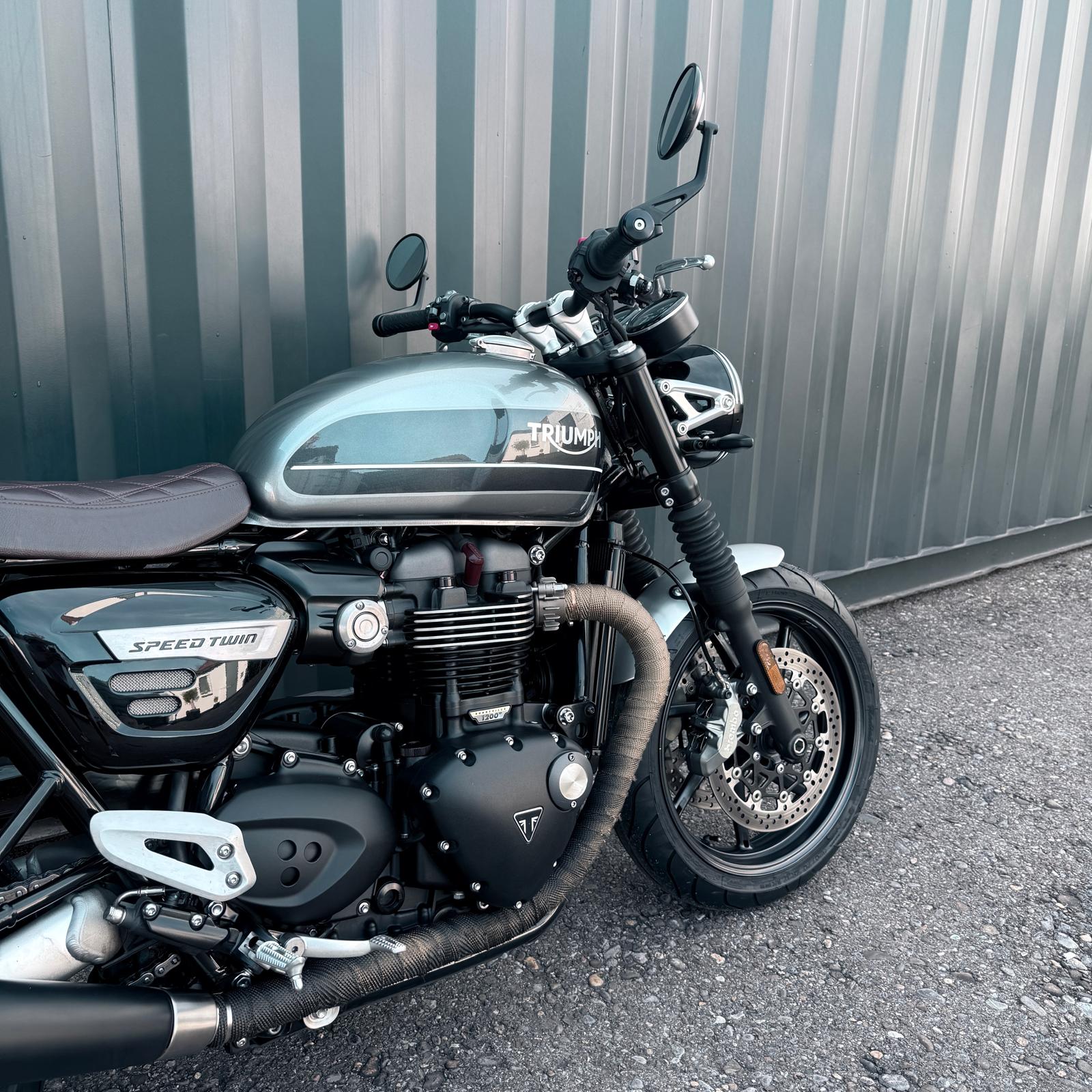 TRIUMPH Speed Twin 1200-image-10