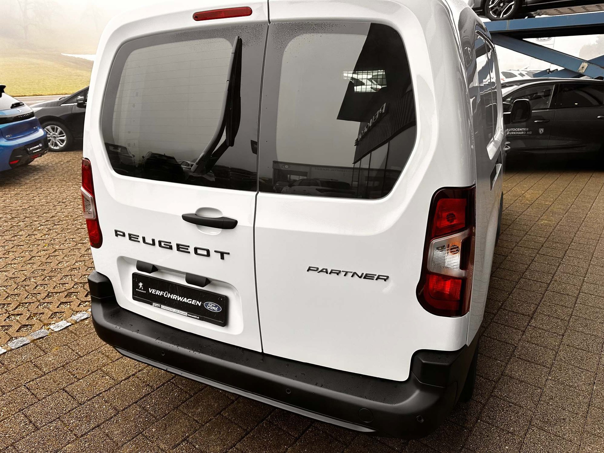 PEUGEOT Partner Kaw. 1000 Long 1.5 BlueHDI 100 S/S-showroom-element-3