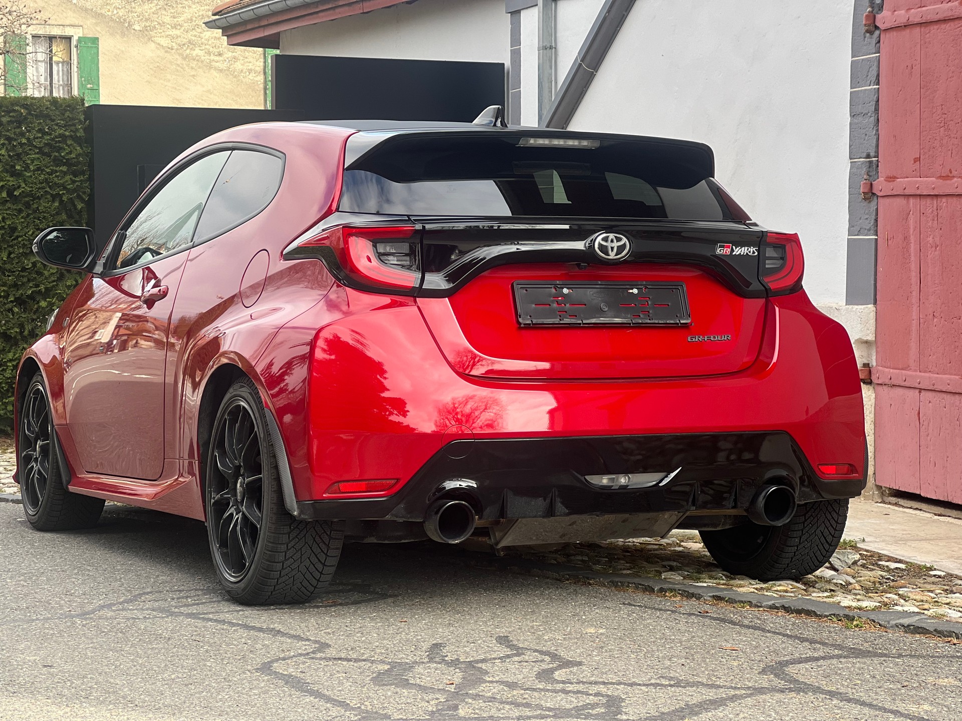 TOYOTA Yaris 1.6 GR Sport-showroom-element-3