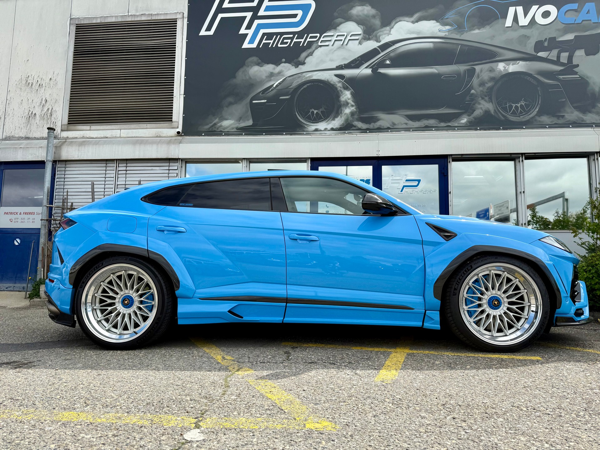 LAMBORGHINI Urus E-Gear-image-9