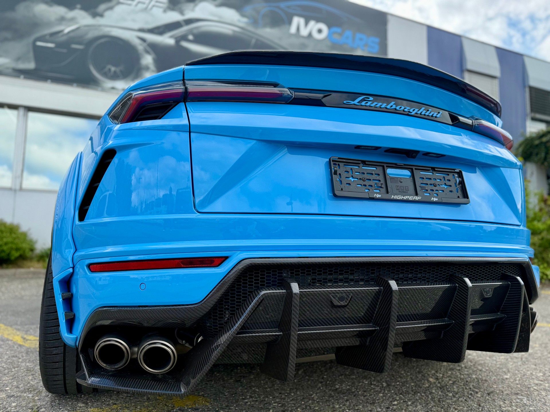 LAMBORGHINI Urus E-Gear-image-6