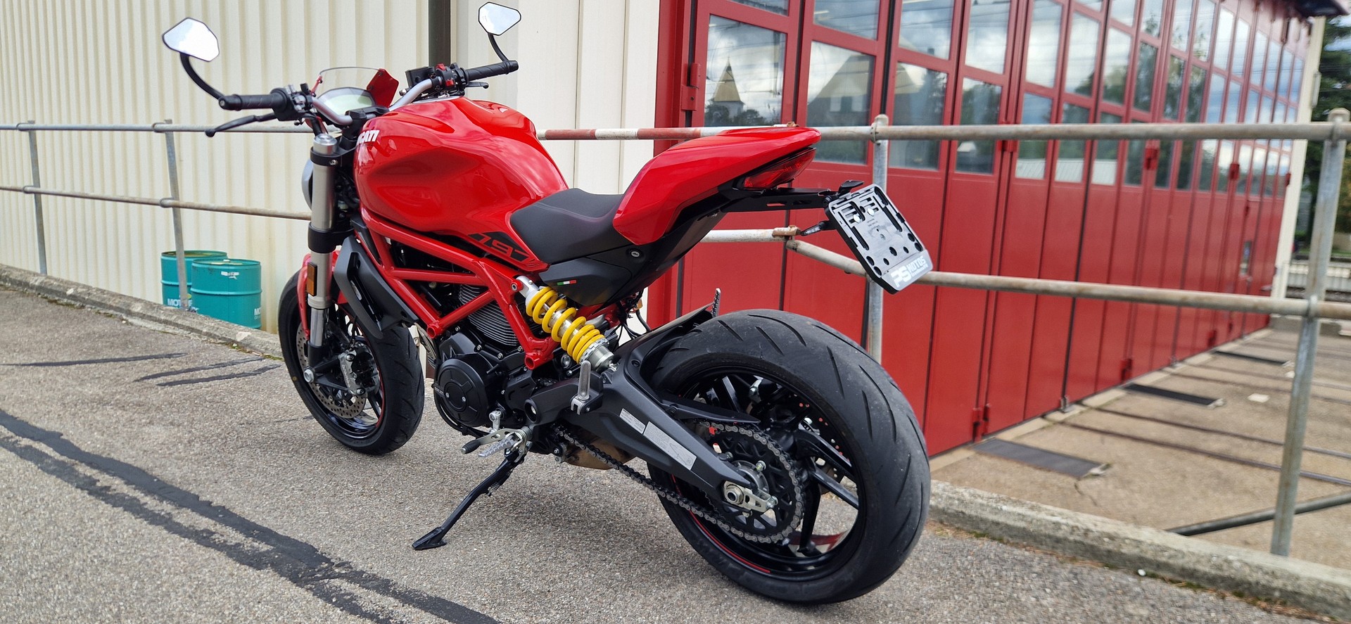 DUCATI 35KW-showroom-element-2