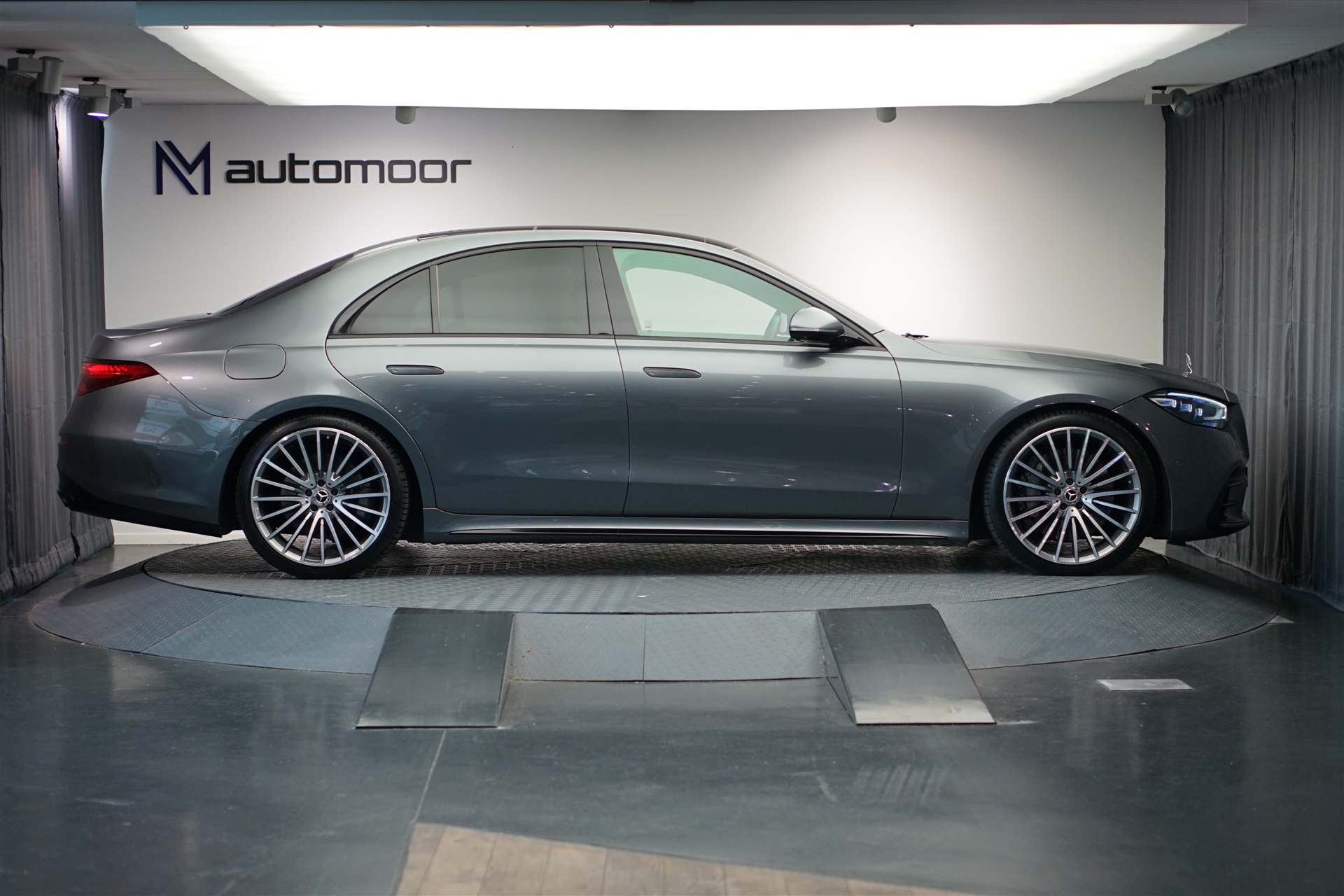 MERCEDES-BENZ S 350 d 4Matic AMG Line 9G-Tronic *CH-Fahrzeug* *Panorama* *Burmester* *MBUX*-showroom-element-3