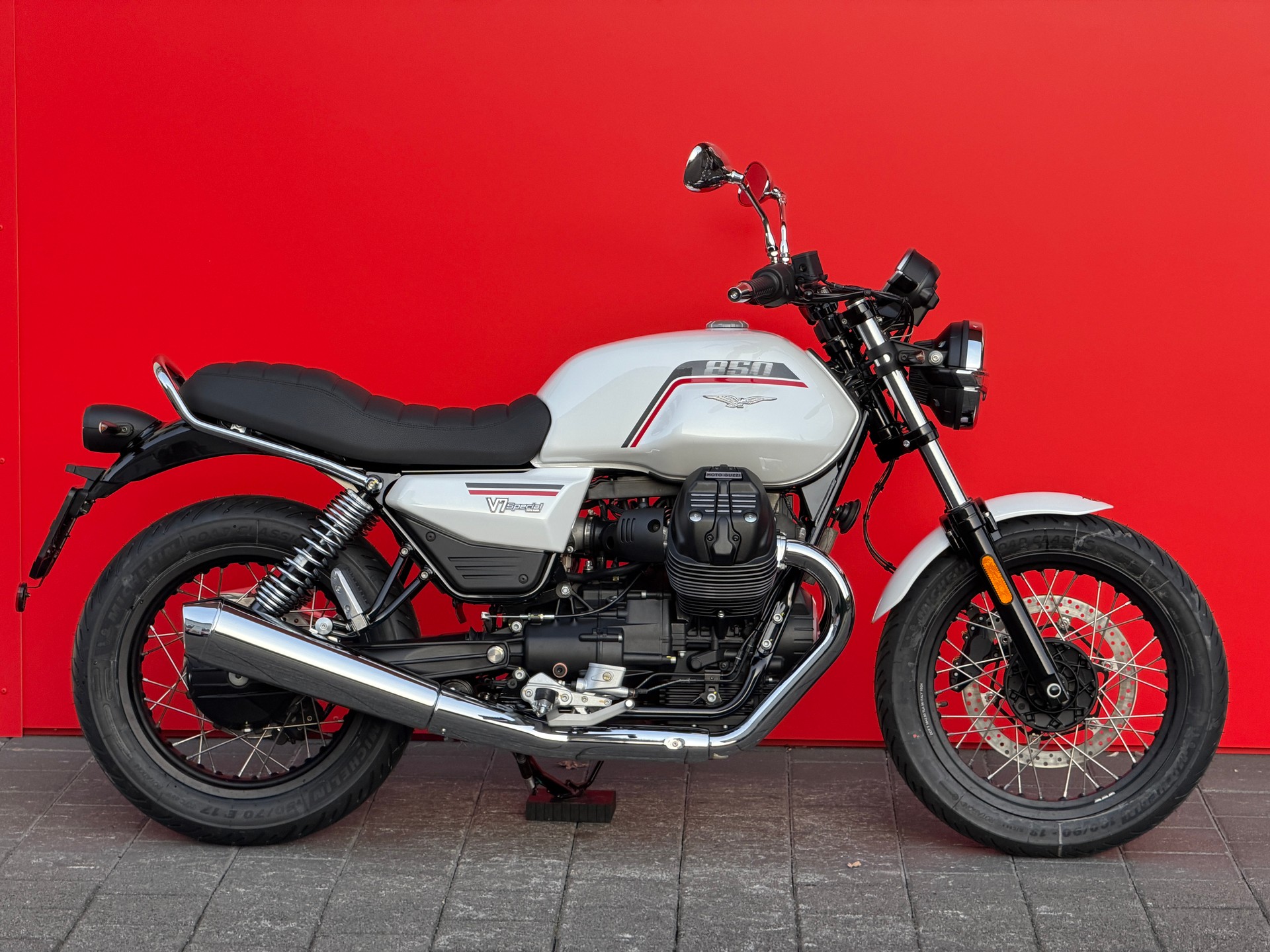 MOTO GUZZI V7 IV 850 Special E5+ (35kW)-image-0