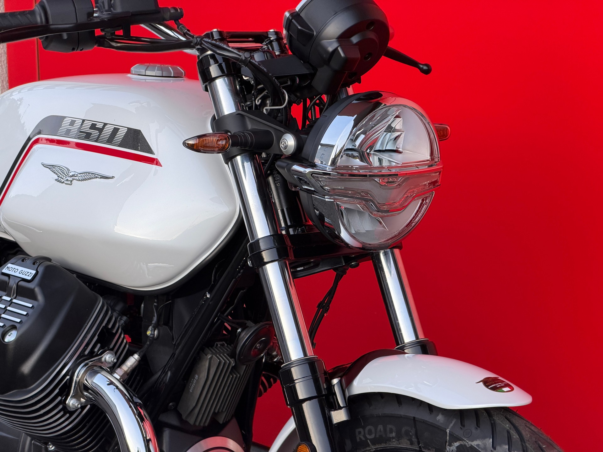 MOTO GUZZI V7 IV 850 Special E5+ (35kW)-image-2