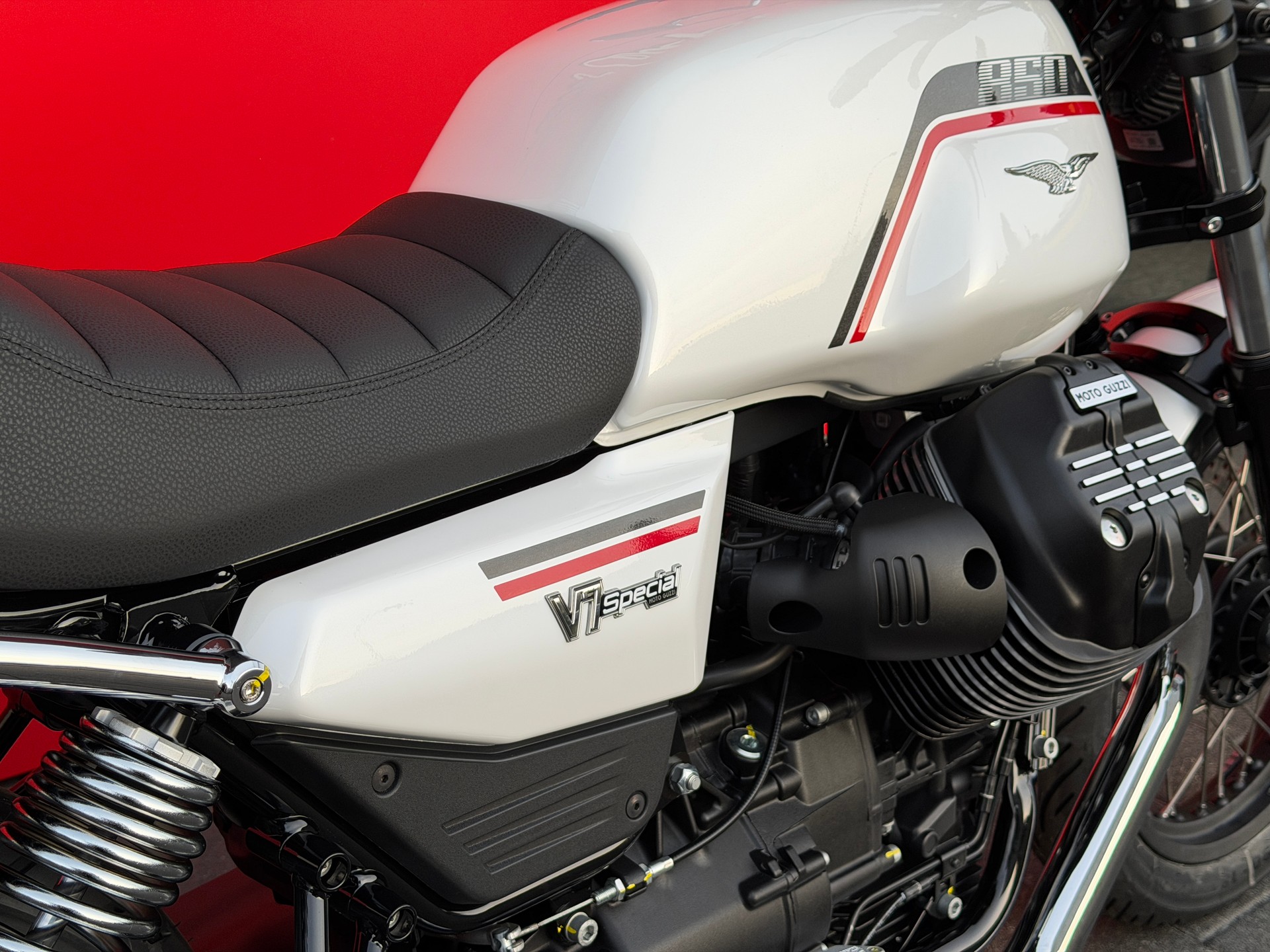 MOTO GUZZI V7 IV 850 Special E5+ (35kW)-image-10